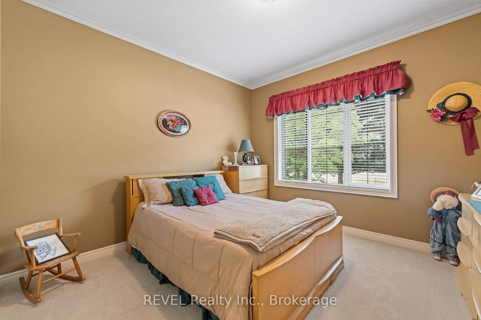 Photo 25 of 5 Beechwood Crescent, Pelham, Fonthill — HOMEH