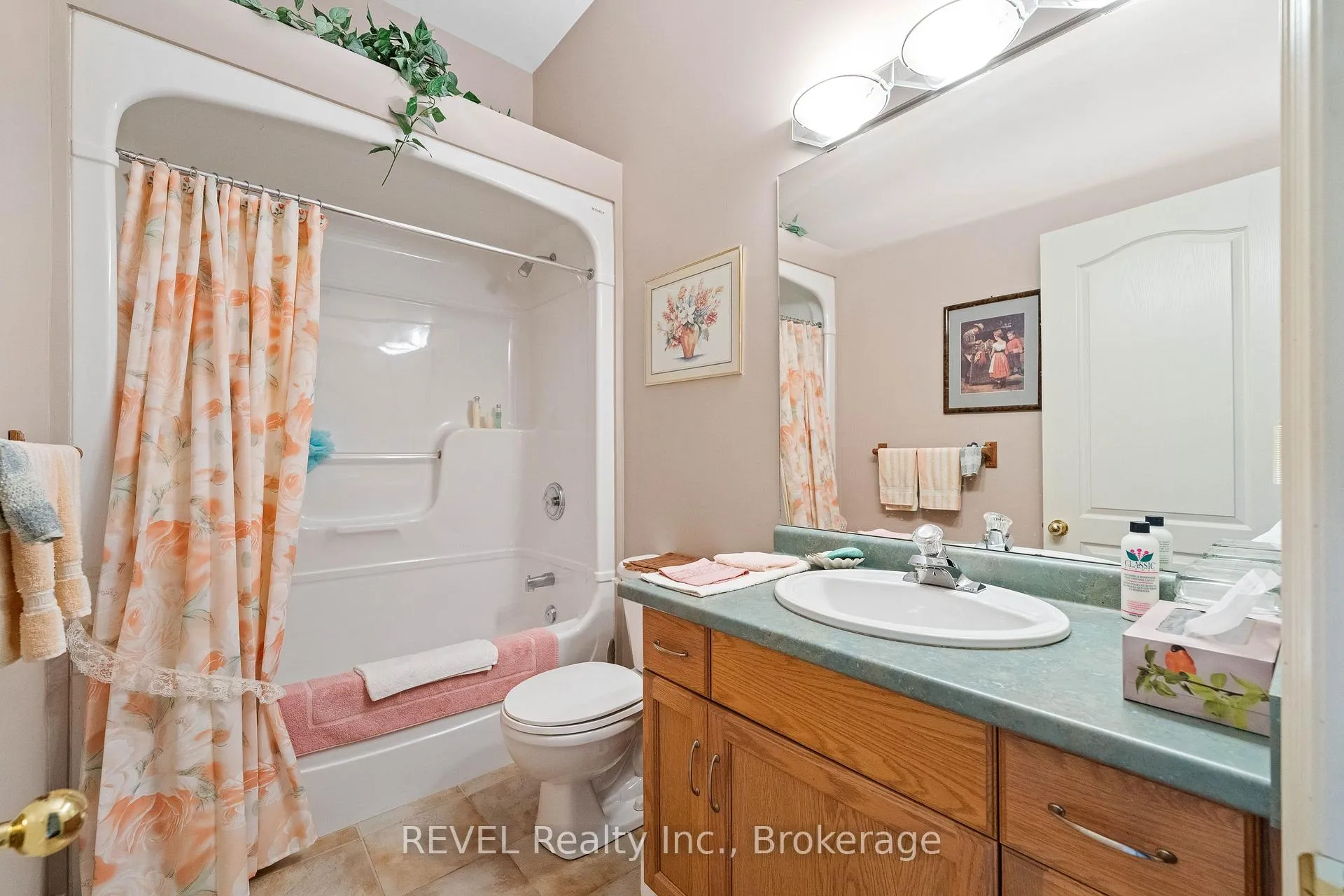 Photo 26 of 5 Beechwood Crescent, Pelham, Fonthill — HOMEH