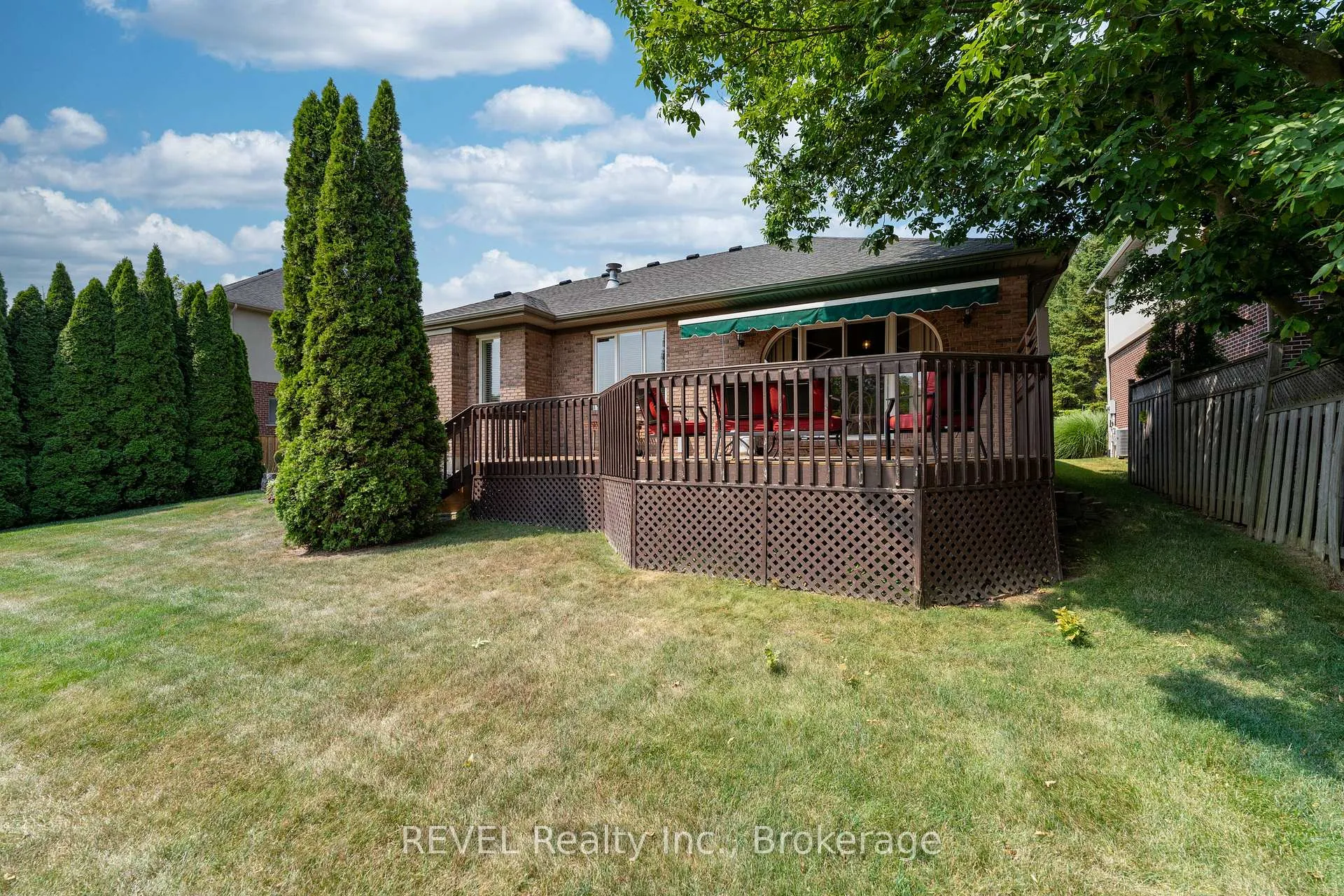 Photo 44 of 5 Beechwood Crescent, Pelham, Fonthill — HOMEH