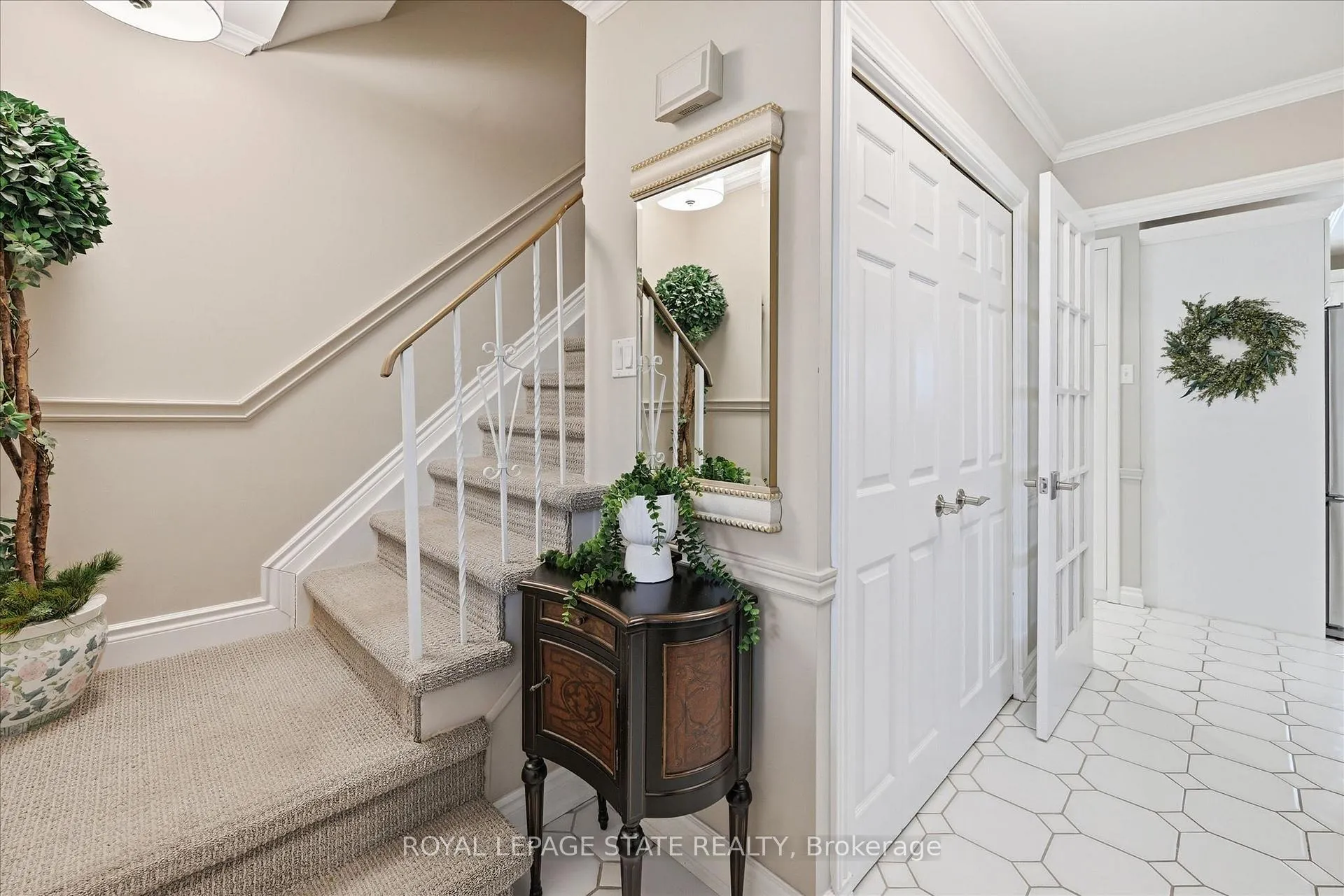Photo 17 of 2192 Ireland Drive, Burlington, Mountainside — HOMEH