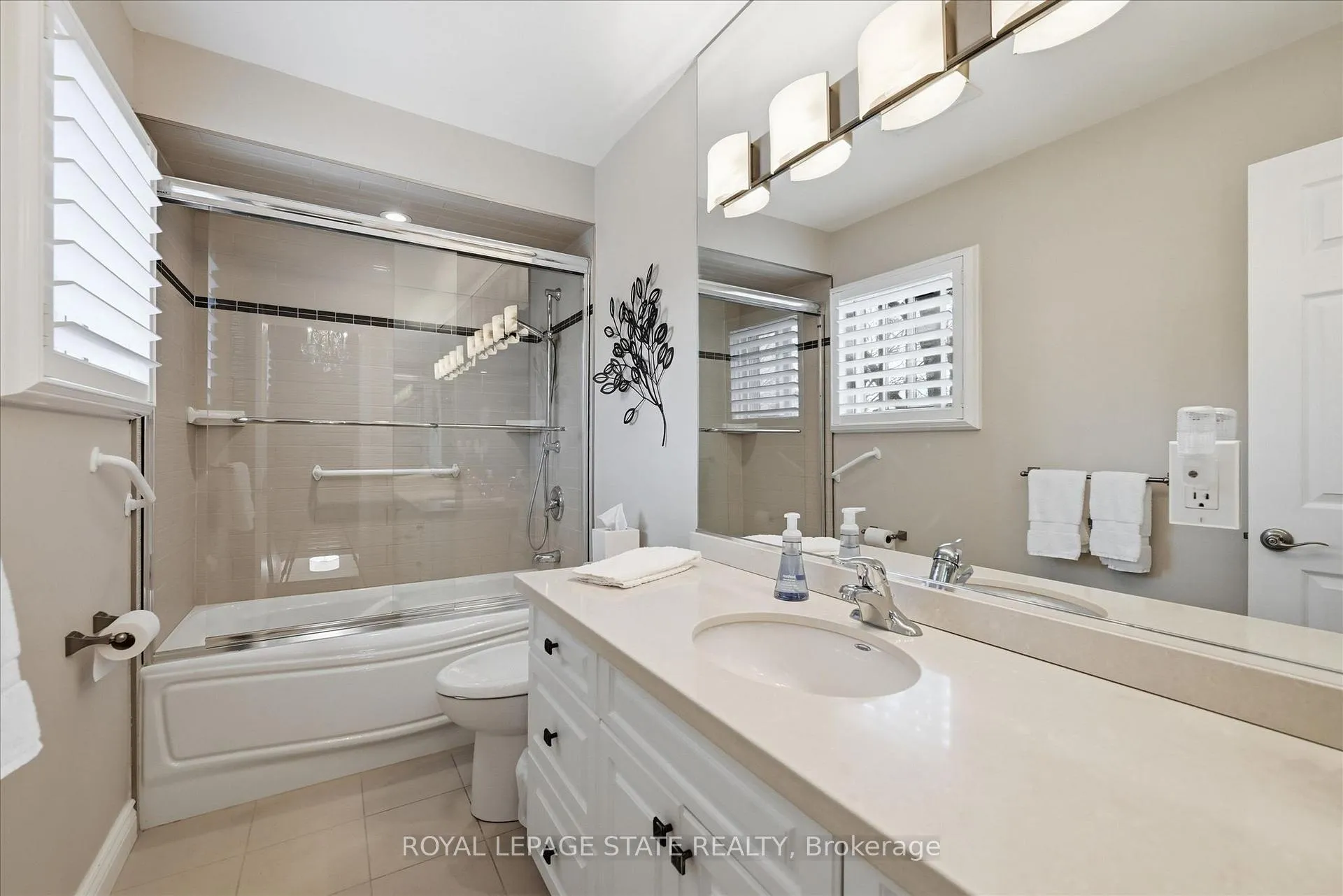 Photo 24 of 2192 Ireland Drive, Burlington, Mountainside — HOMEH