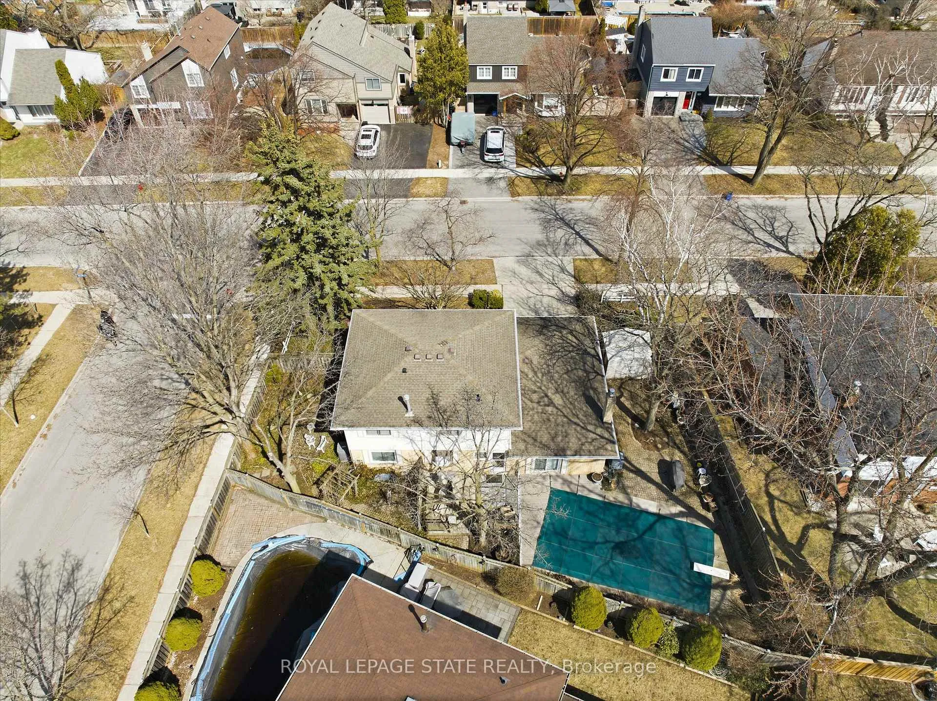 Photo 32 of 2192 Ireland Drive, Burlington, Mountainside — HOMEH