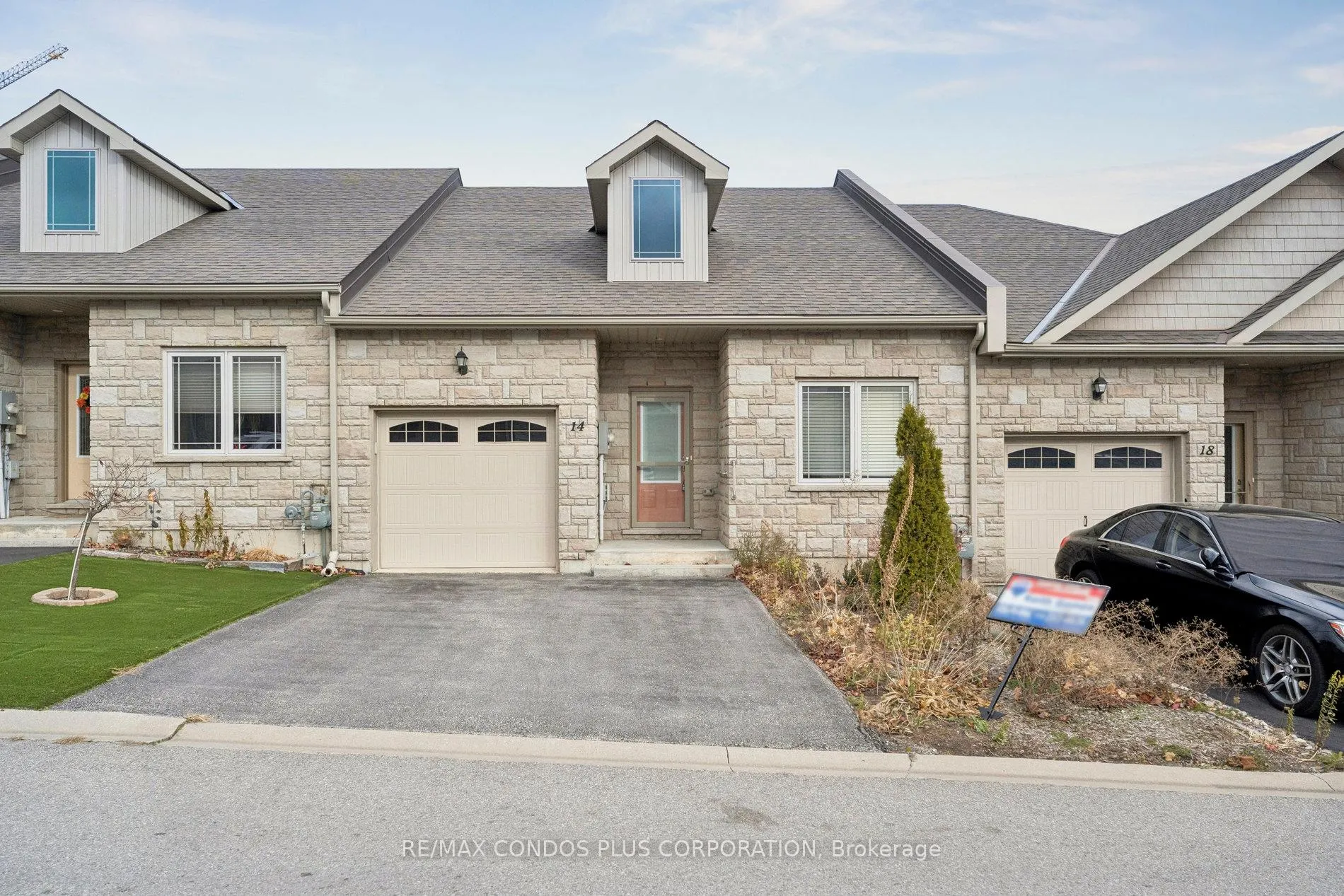 Photo 3 of 14 Danny Drive, Orillia — HOMEH