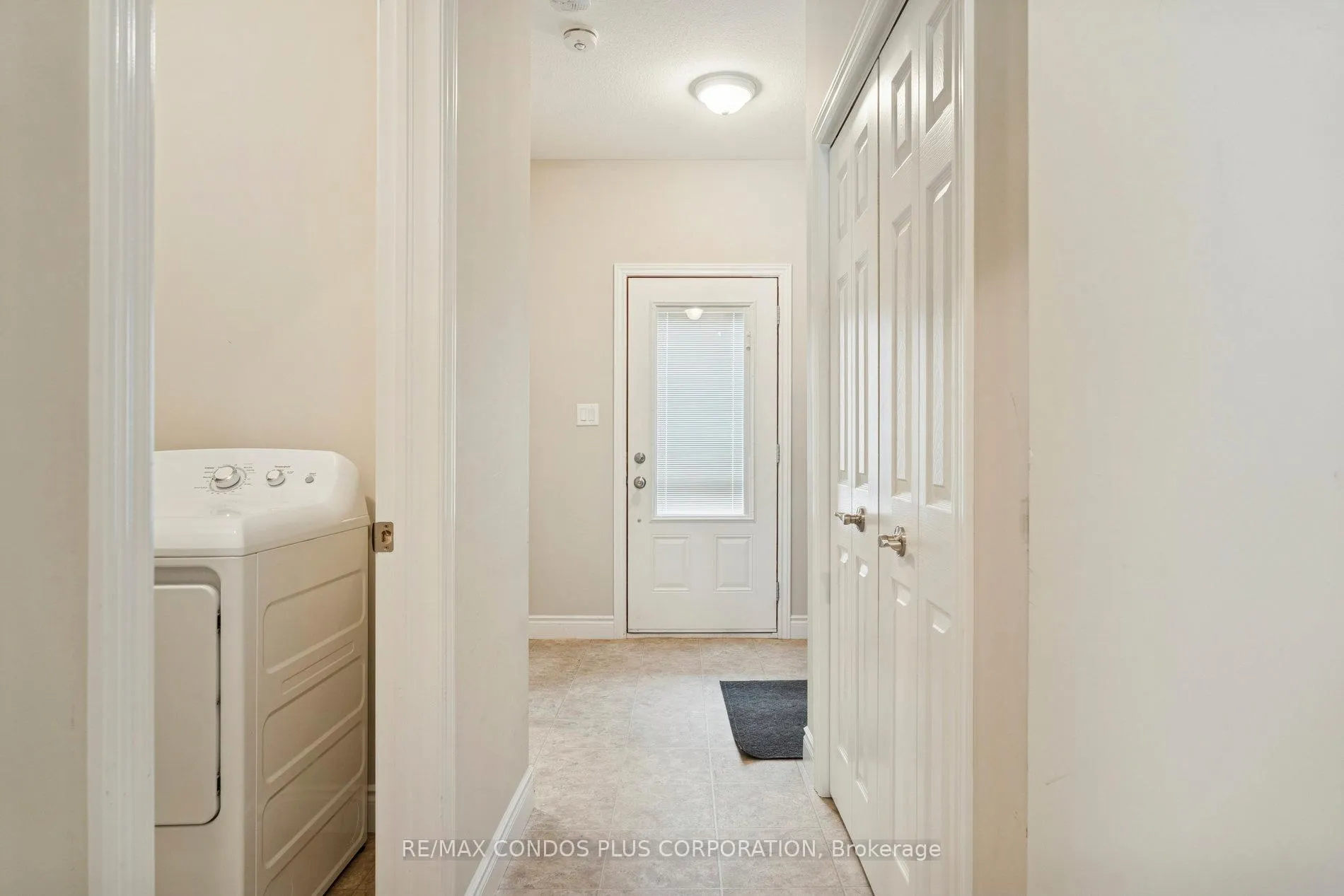 Photo 5 of 14 Danny Drive, Orillia — HOMEH