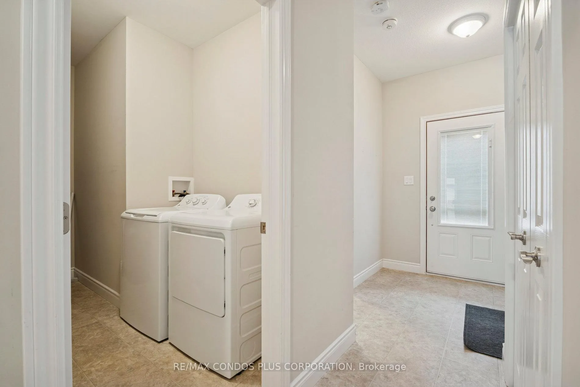 Photo 6 of 14 Danny Drive, Orillia — HOMEH
