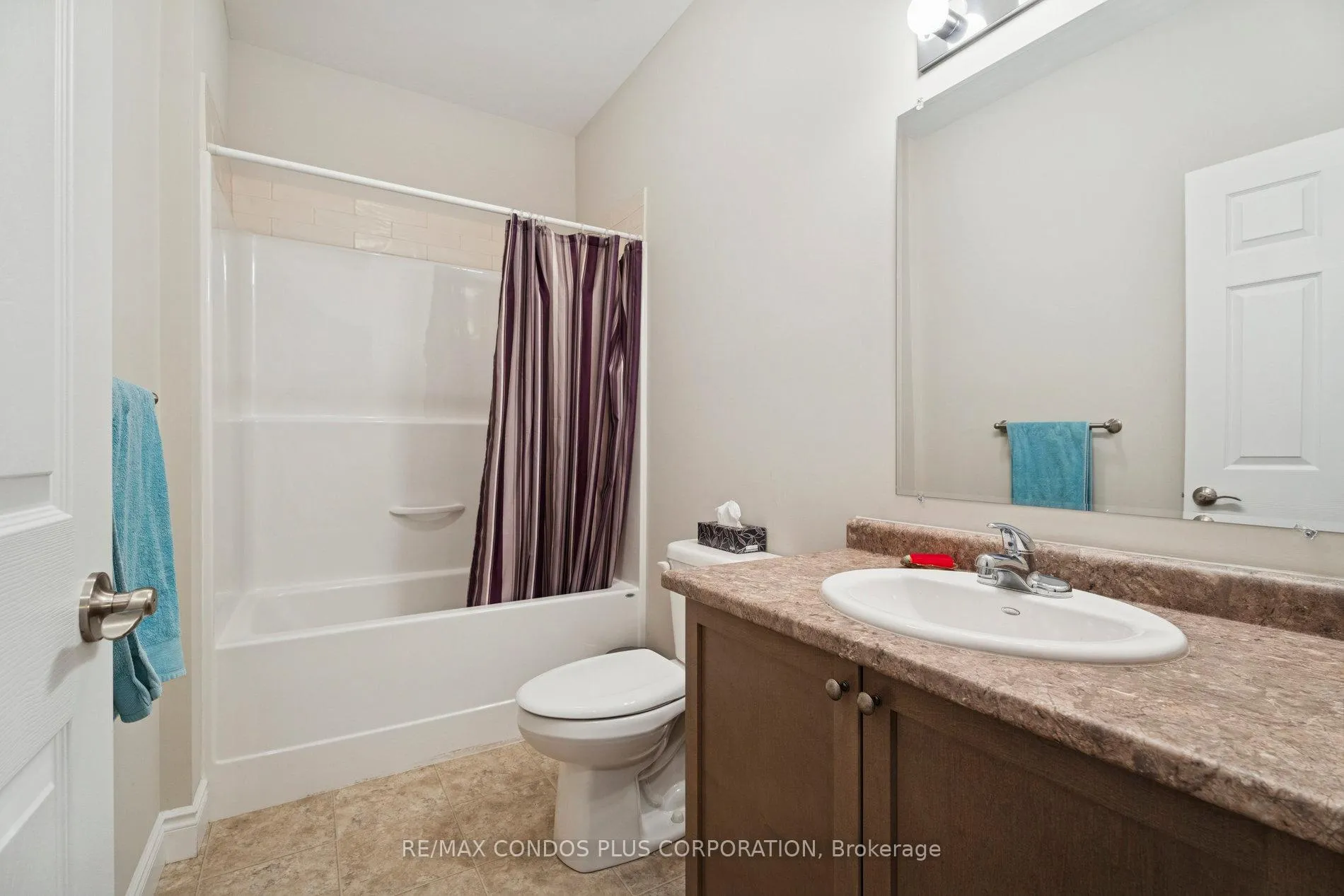 Photo 10 of 14 Danny Drive, Orillia — HOMEH