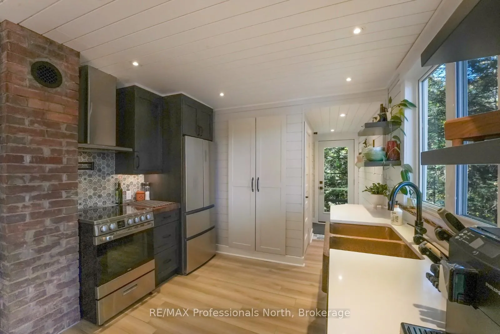Photo 14 of 1005 Osgoode Road, Minden Hills, Minden — HOMEH