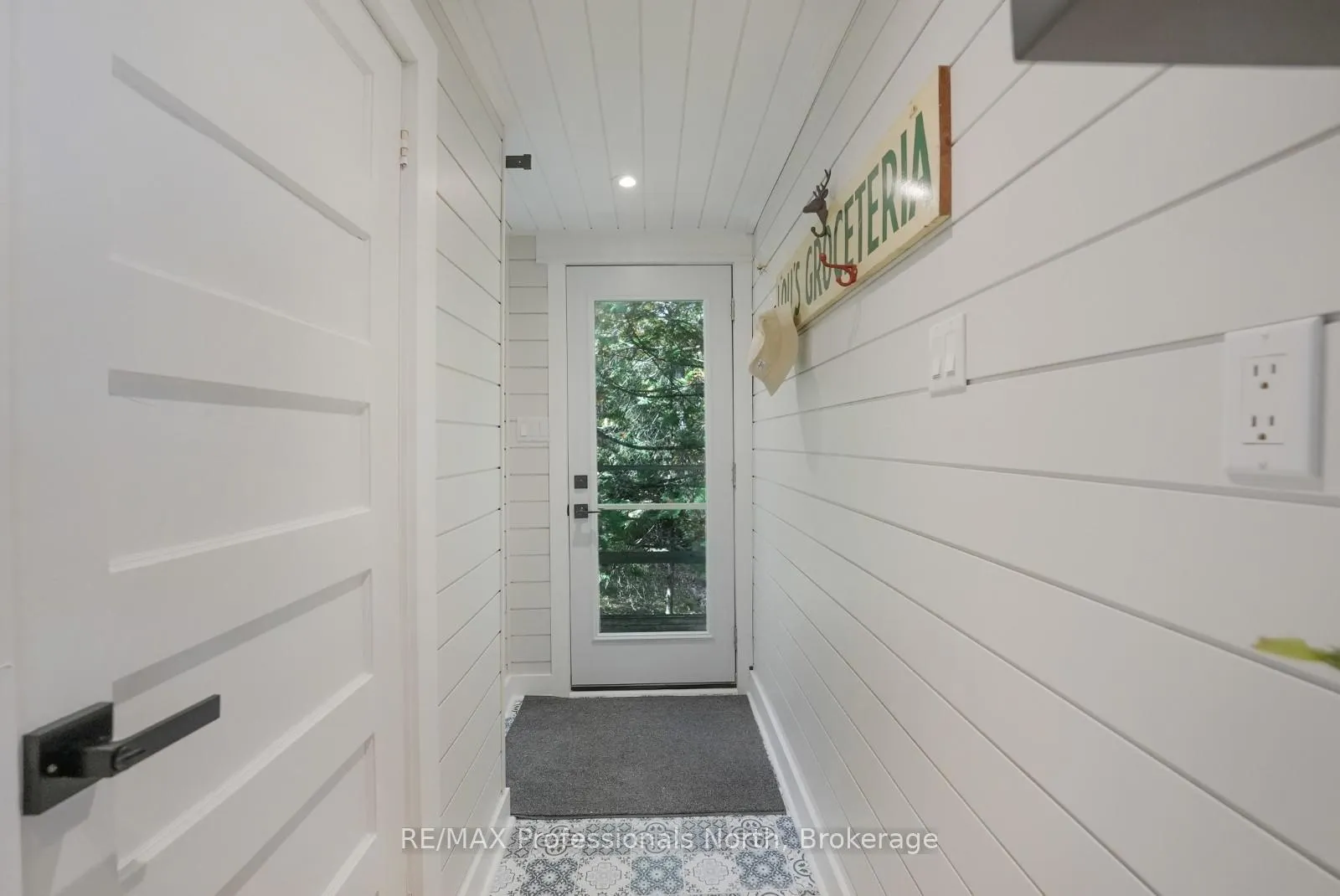 Photo 17 of 1005 Osgoode Road, Minden Hills, Minden — HOMEH