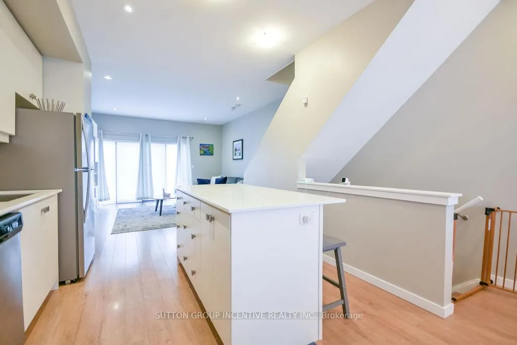 Photo 25 of Unit 41, 369 Essa Road, Barrie, Holly — HOMEH