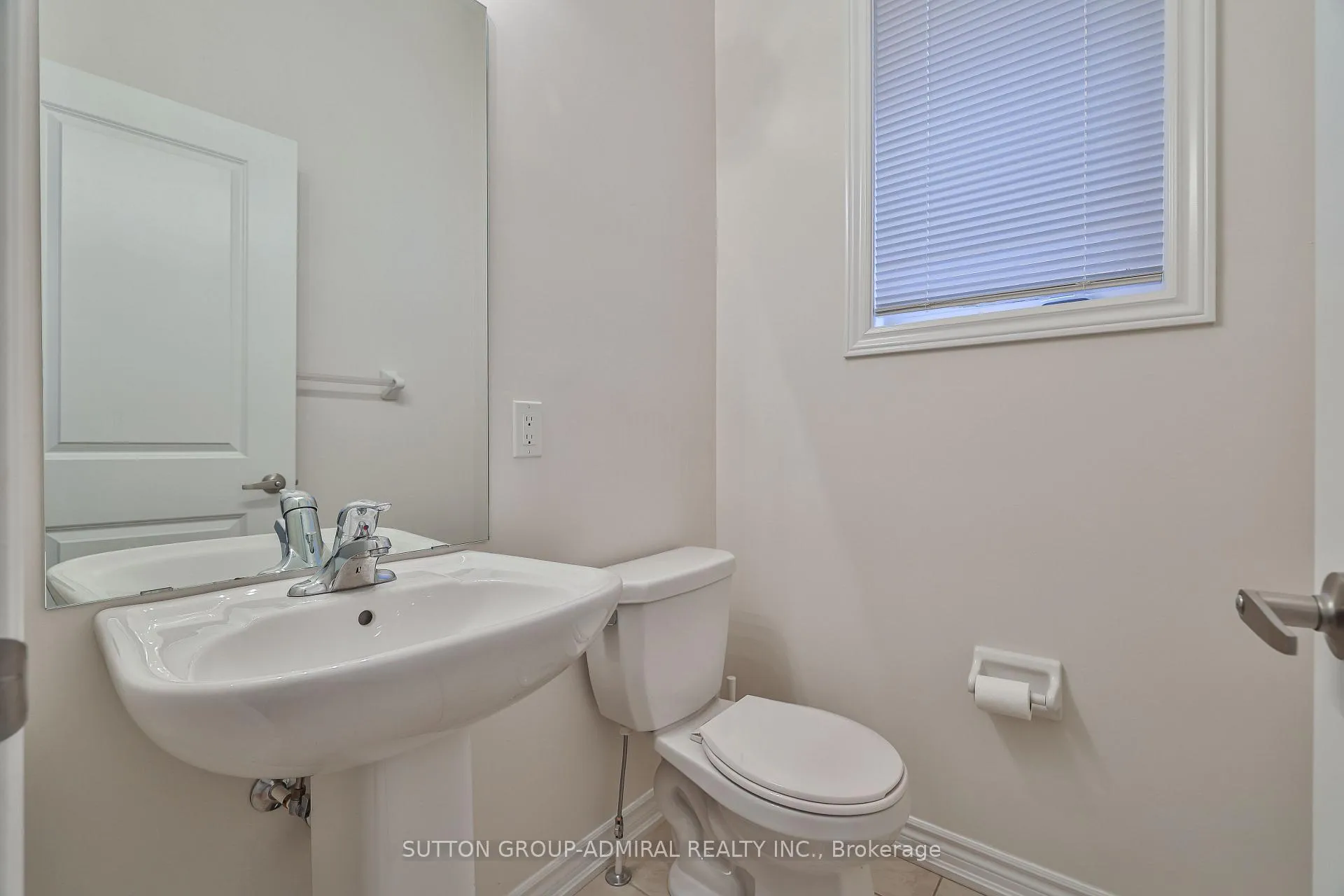 Photo 14 of 1417 Farrow Crescent, Innisfil, Rural Innisfil — HOMEH