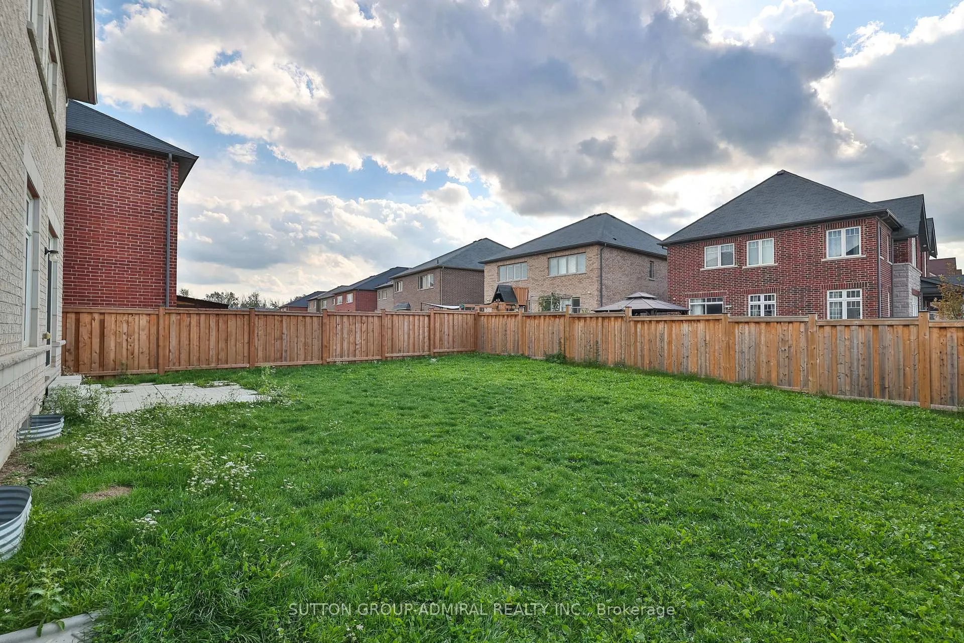 Photo 32 of 1417 Farrow Crescent, Innisfil, Rural Innisfil — HOMEH