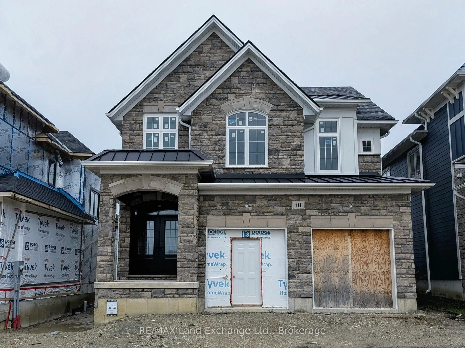 Front of 111 Inverness Street N