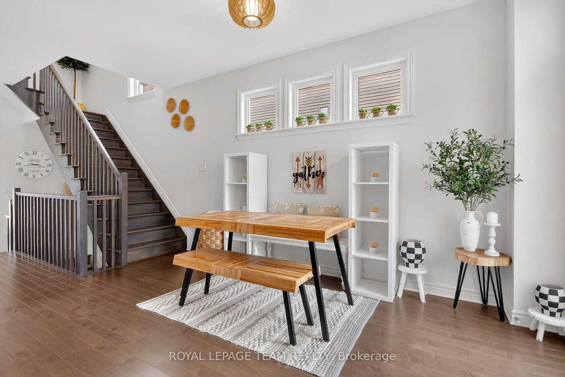 Photo 15 of 545 Borbridge Avenue, Ottawa, Riverside South/Gloucester Glen — HOMEH