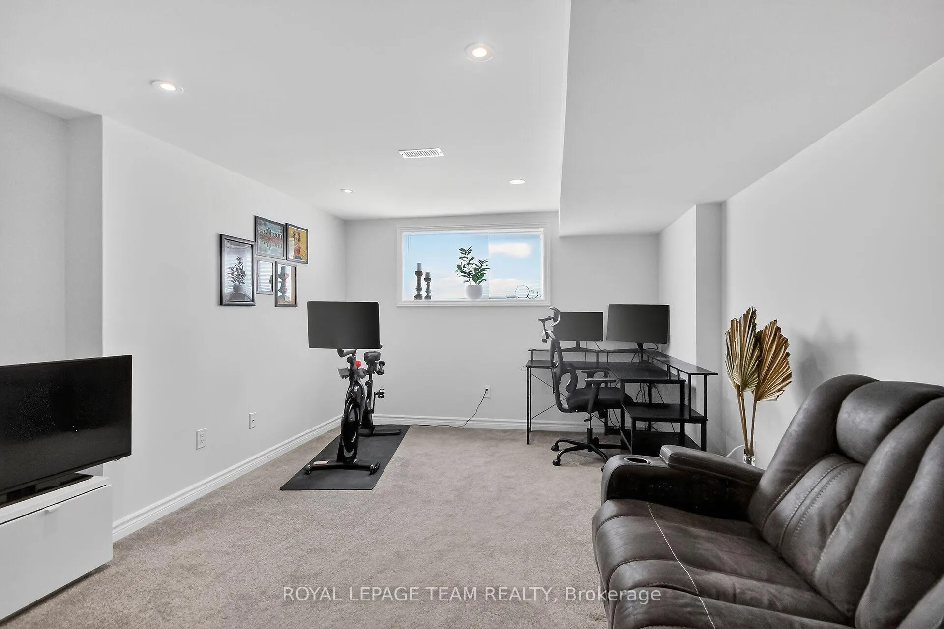 Photo 31 of 545 Borbridge Avenue, Ottawa, Riverside South/Gloucester Glen — HOMEH