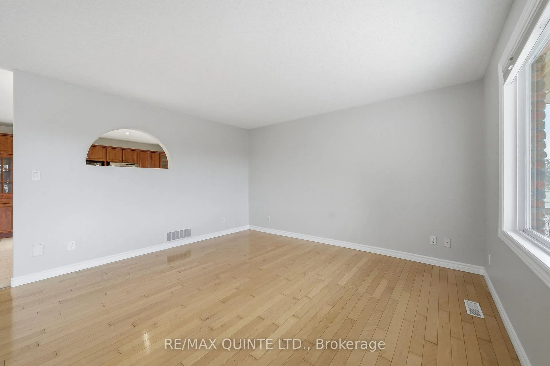 Photo 23 of 24 Britton Place, Belleville, Belleville Ward — HOMEH