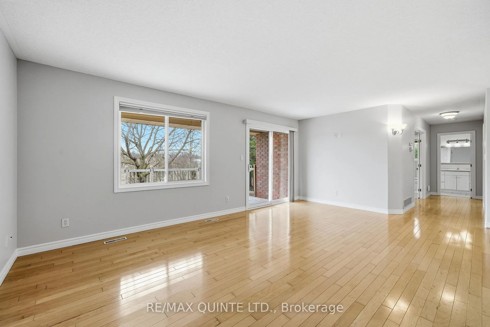 Photo 25 of 24 Britton Place, Belleville, Belleville Ward — HOMEH