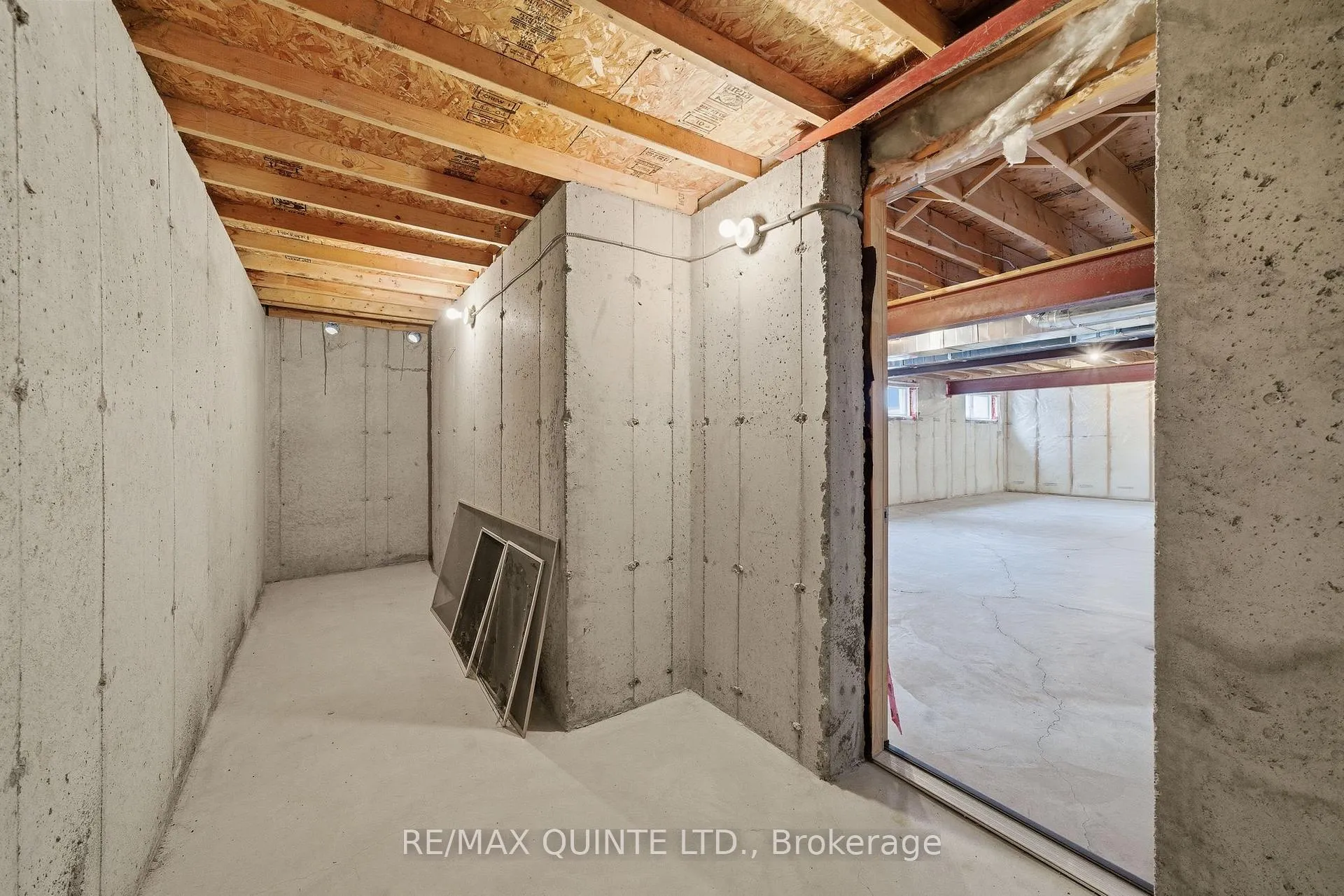 Photo 44 of 24 Britton Place, Belleville, Belleville Ward — HOMEH