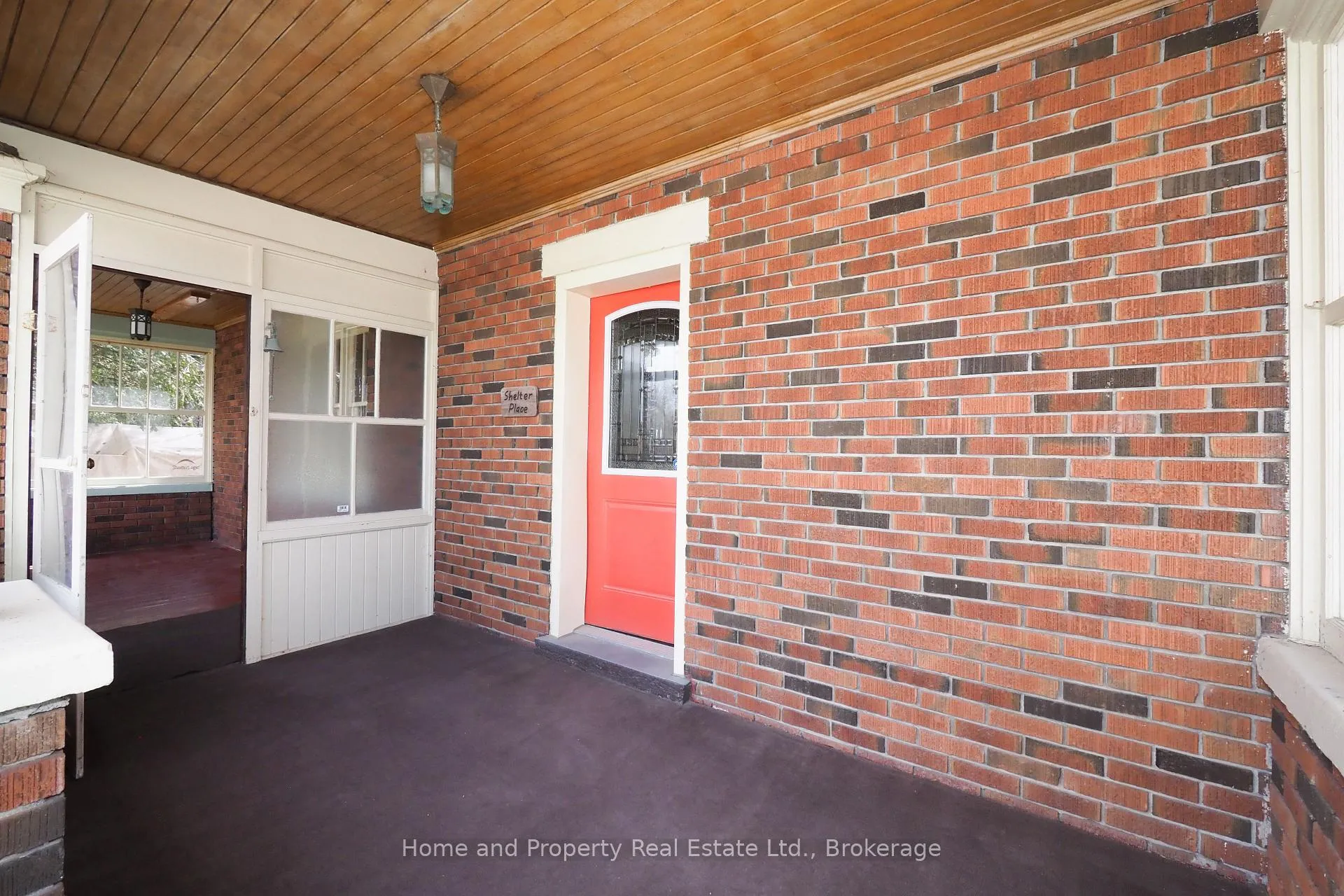 Photo 2 of 33 Main Street E, Mapleton, Rural Mapleton — HOMEH