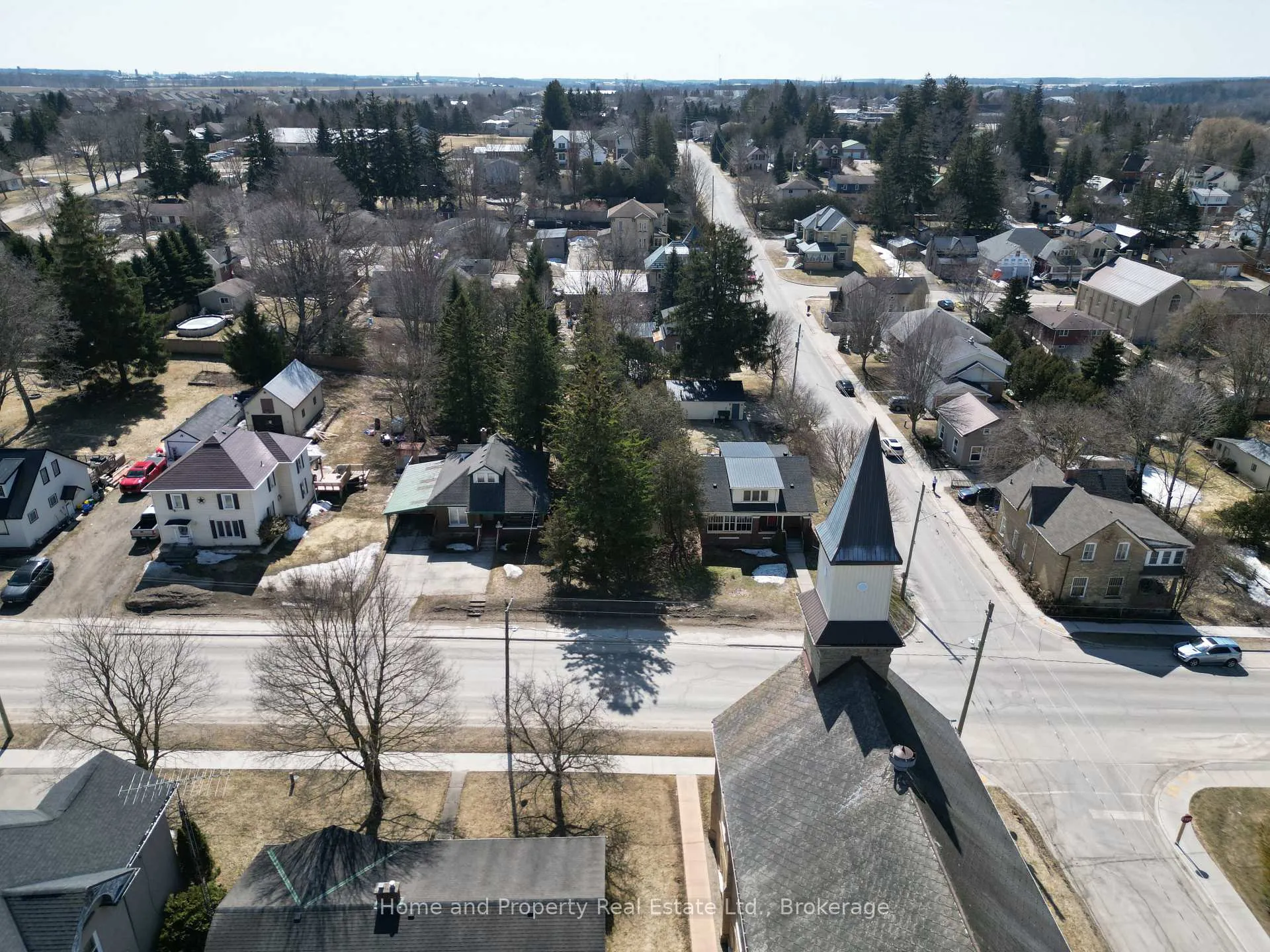 Photo 45 of 33 Main Street E, Mapleton, Rural Mapleton — HOMEH