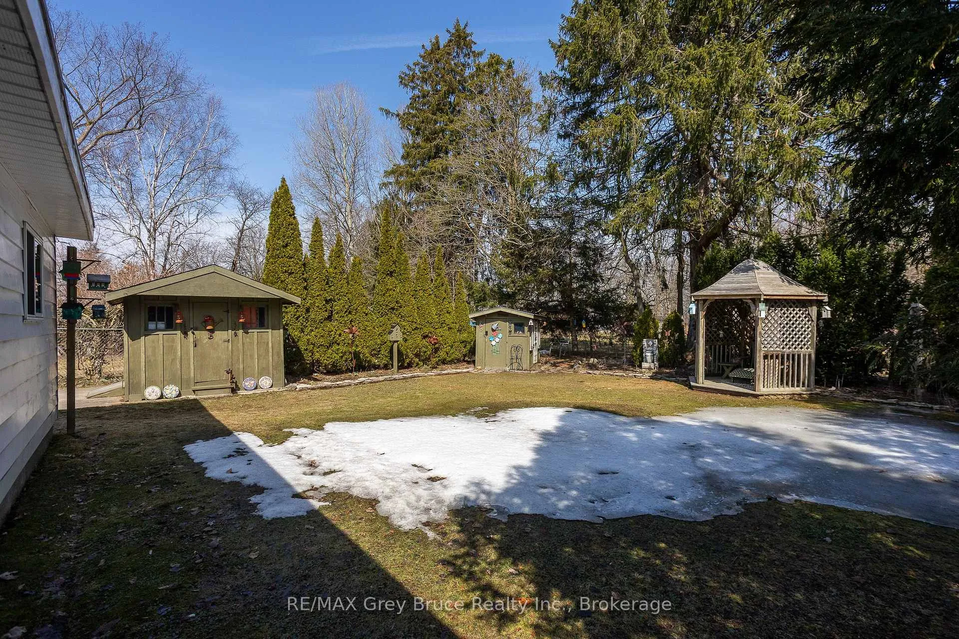 Photo 6 of 1075 6th Avenue W, Owen Sound — HOMEH