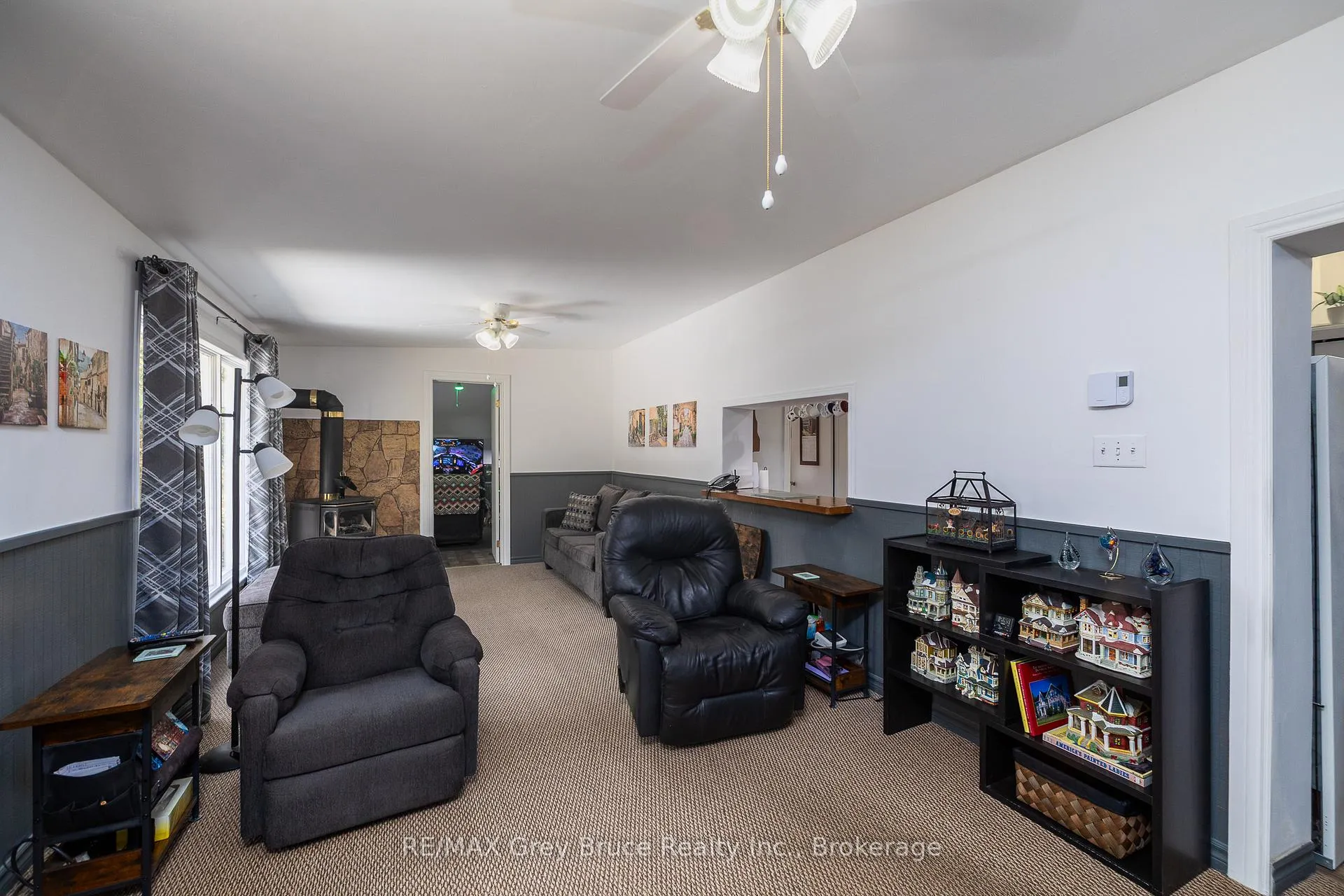 Photo 9 of 1075 6th Avenue W, Owen Sound — HOMEH