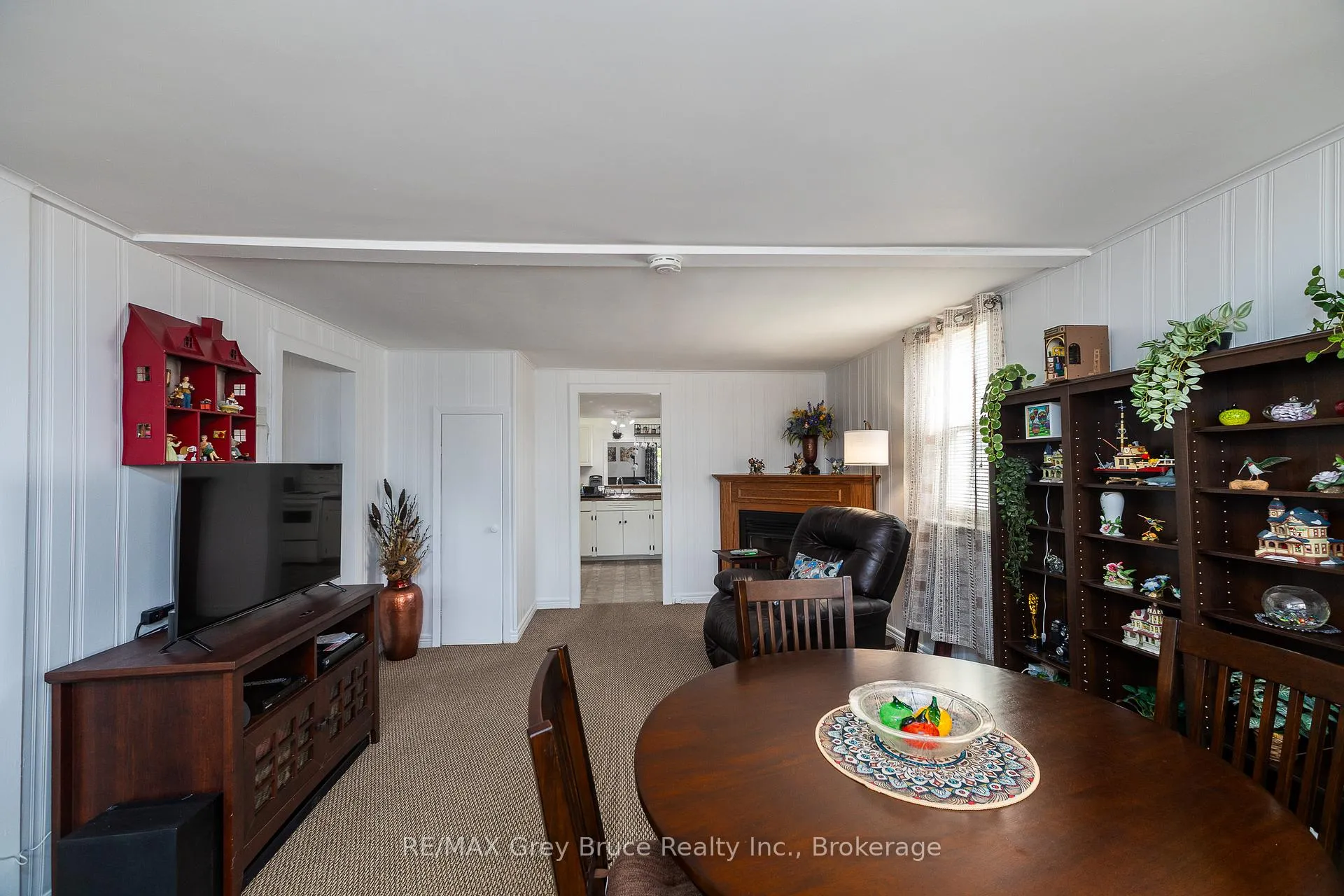 Photo 21 of 1075 6th Avenue W, Owen Sound — HOMEH