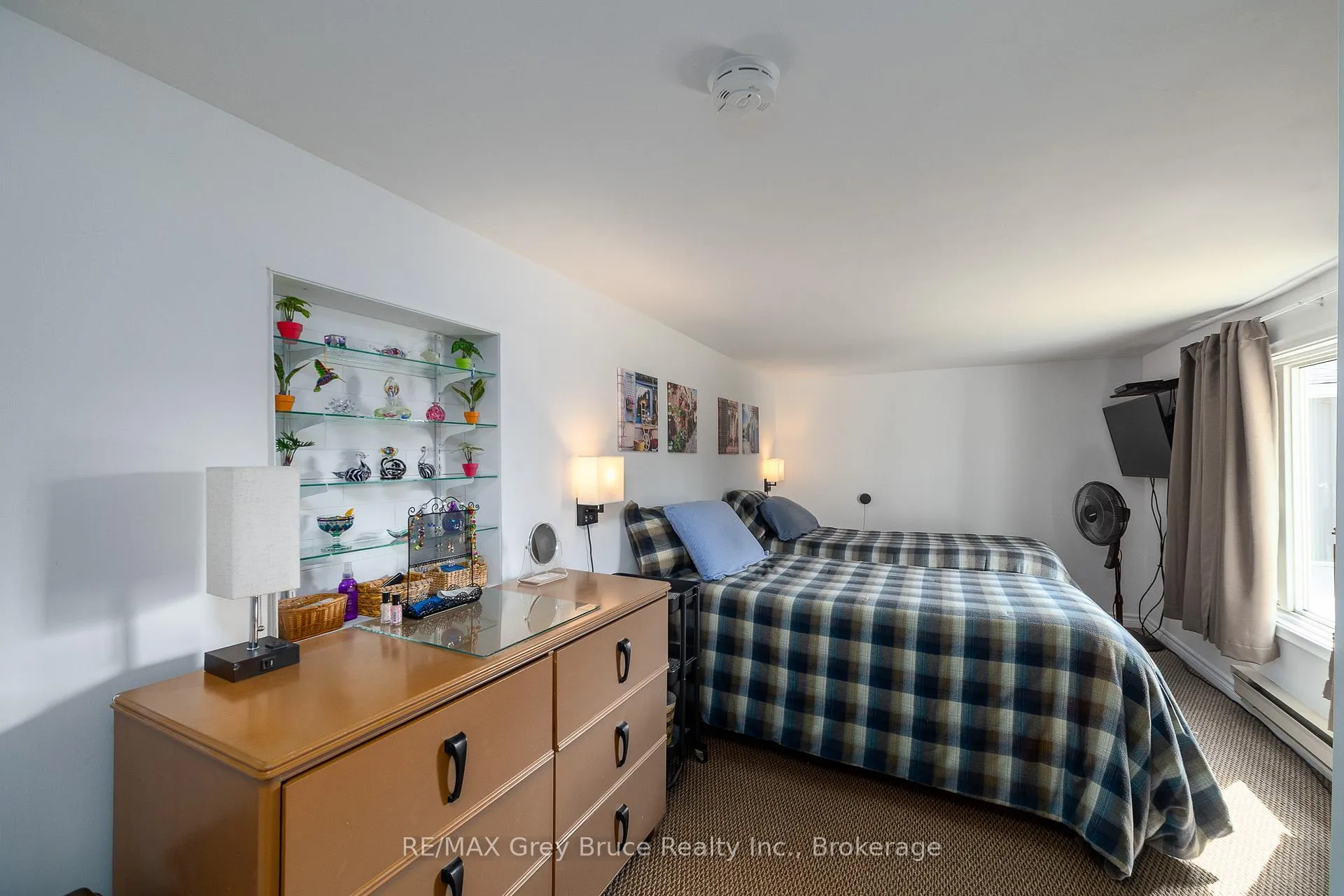 Photo 24 of 1075 6th Avenue W, Owen Sound — HOMEH