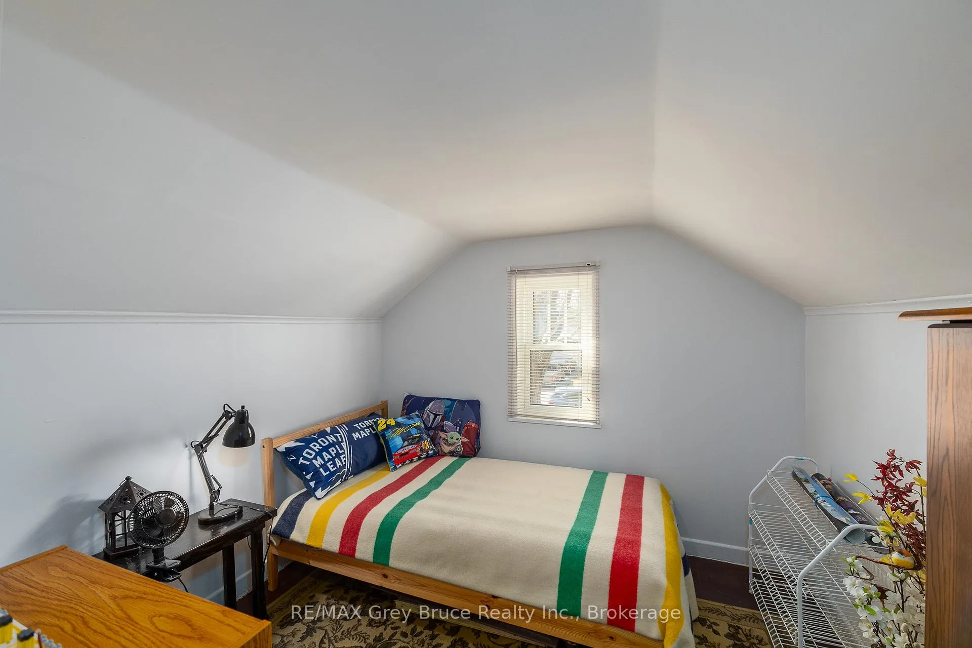 Photo 32 of 1075 6th Avenue W, Owen Sound — HOMEH