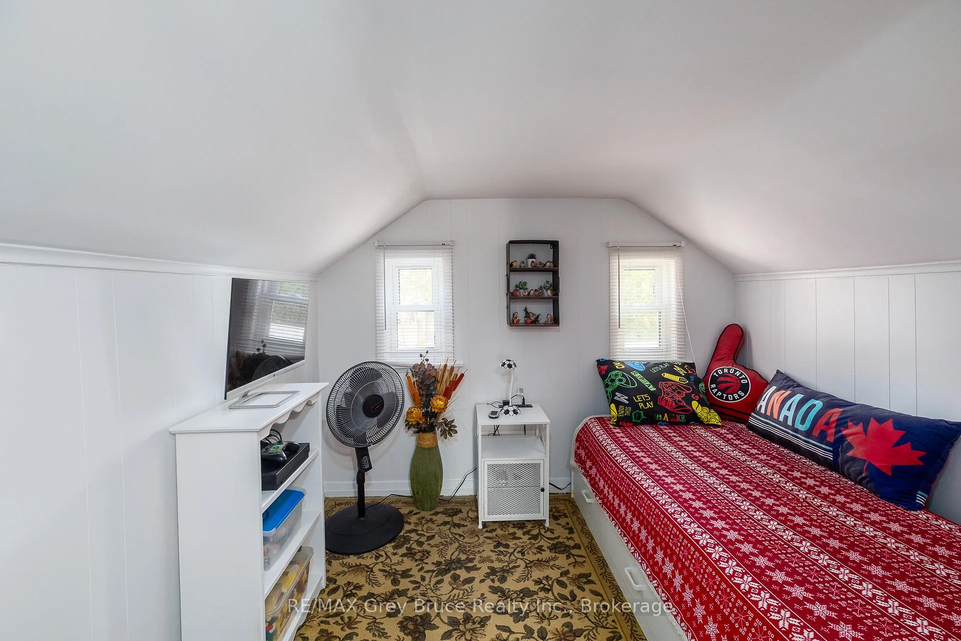 Photo 33 of 1075 6th Avenue W, Owen Sound — HOMEH