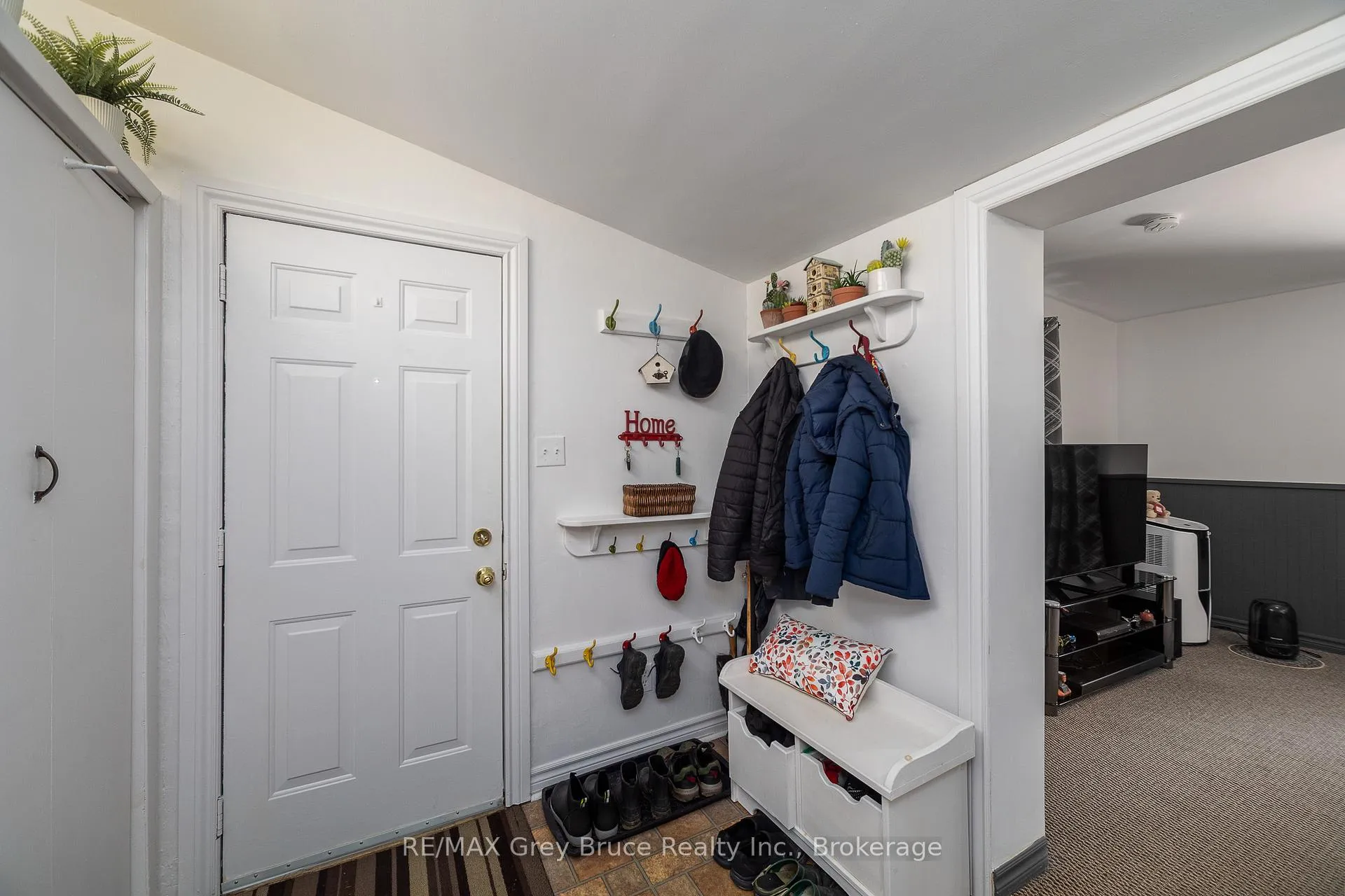 Photo 35 of 1075 6th Avenue W, Owen Sound — HOMEH