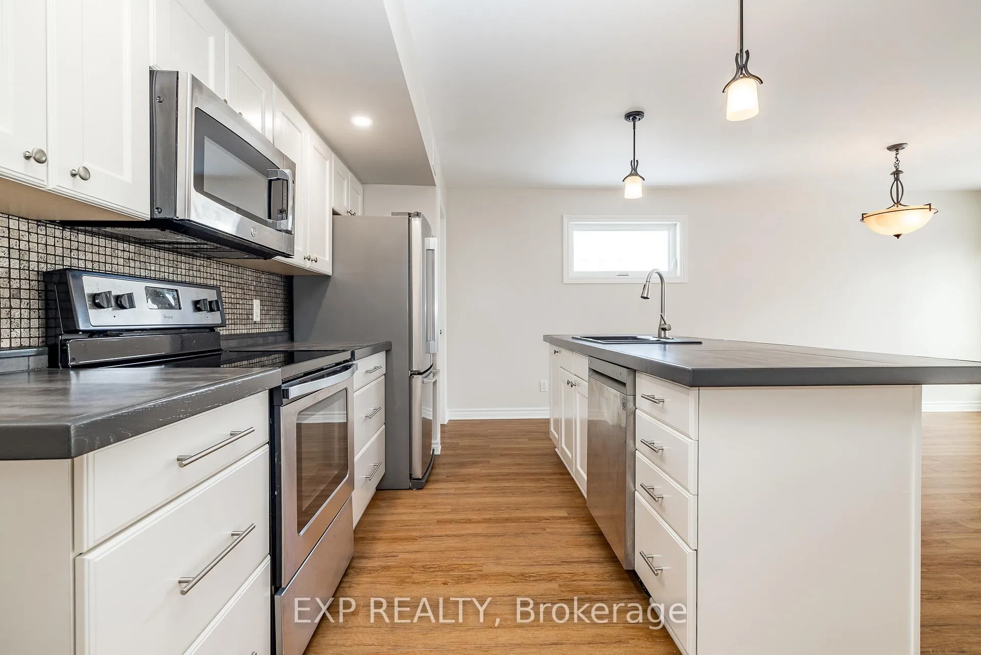 Photo 18 of 193 Napoleon Street, Carleton Place — HOMEH