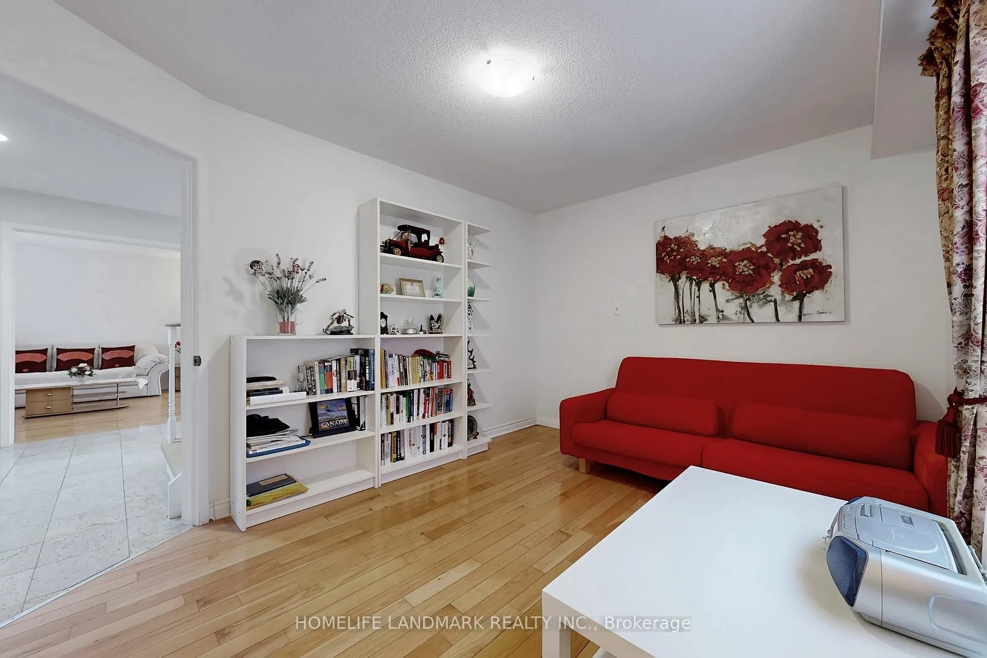 Photo 5 of 7 Lancashire Road, Markham, Unionville — HOMEH