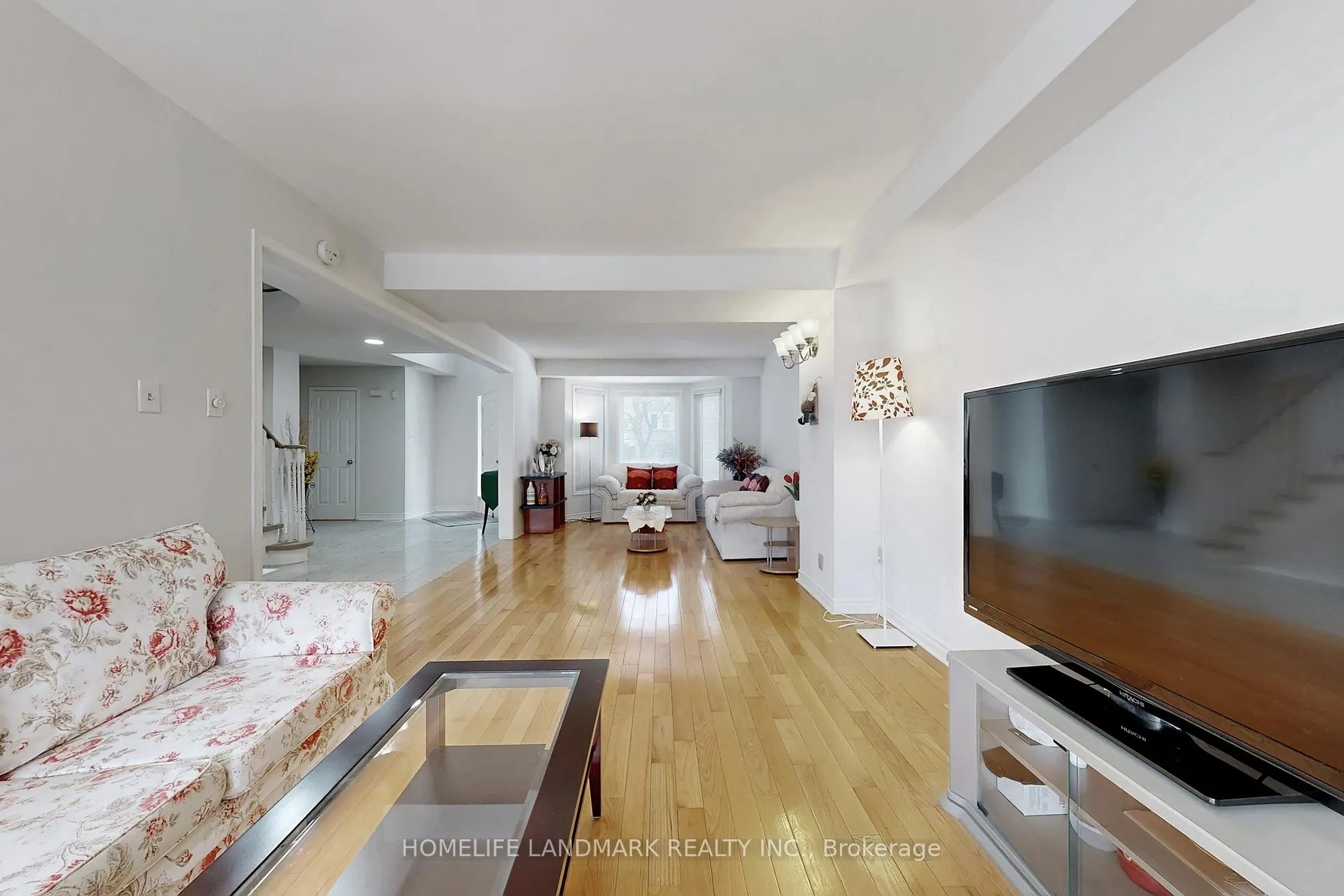 Photo 10 of 7 Lancashire Road, Markham, Unionville — HOMEH