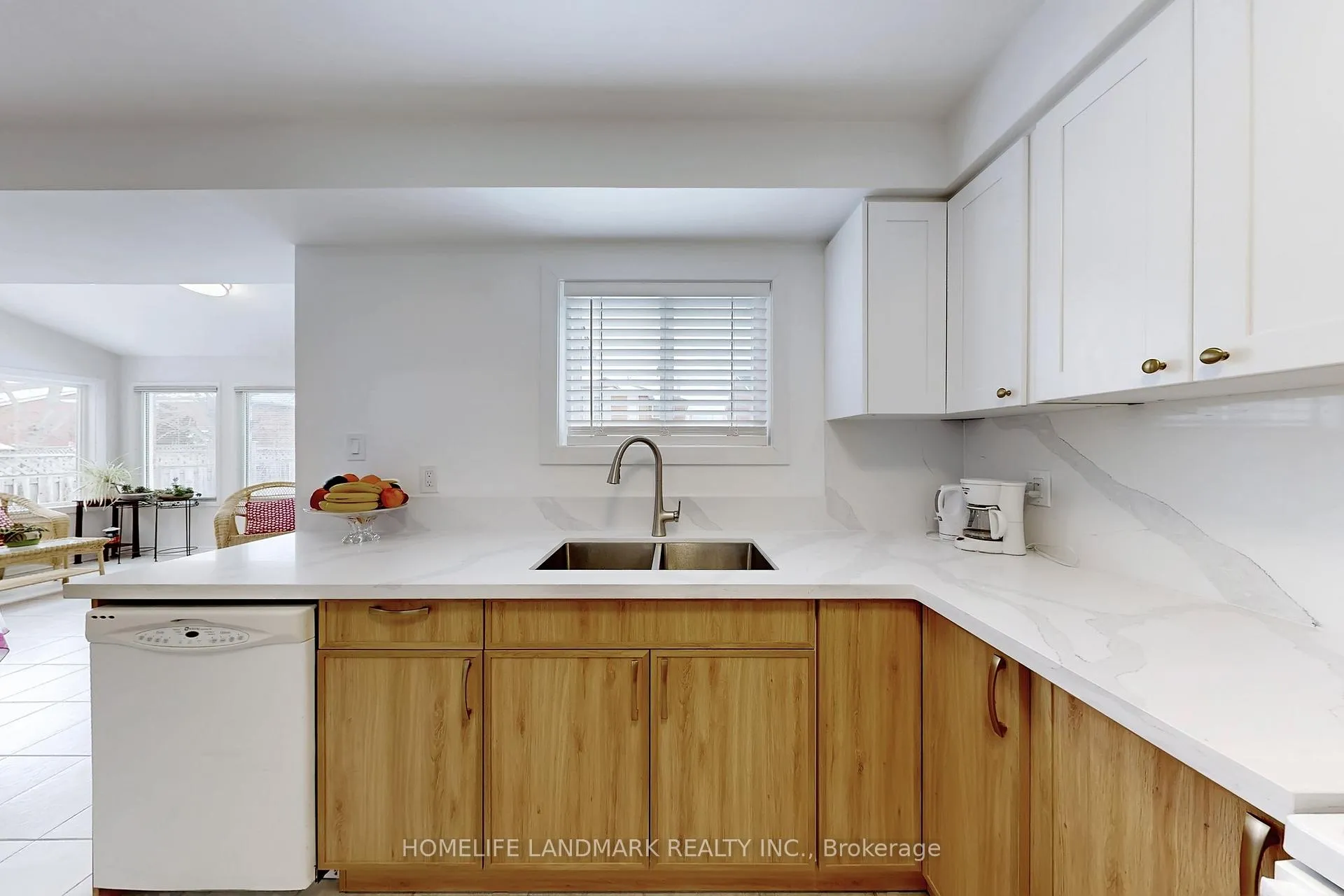 Photo 14 of 7 Lancashire Road, Markham, Unionville — HOMEH