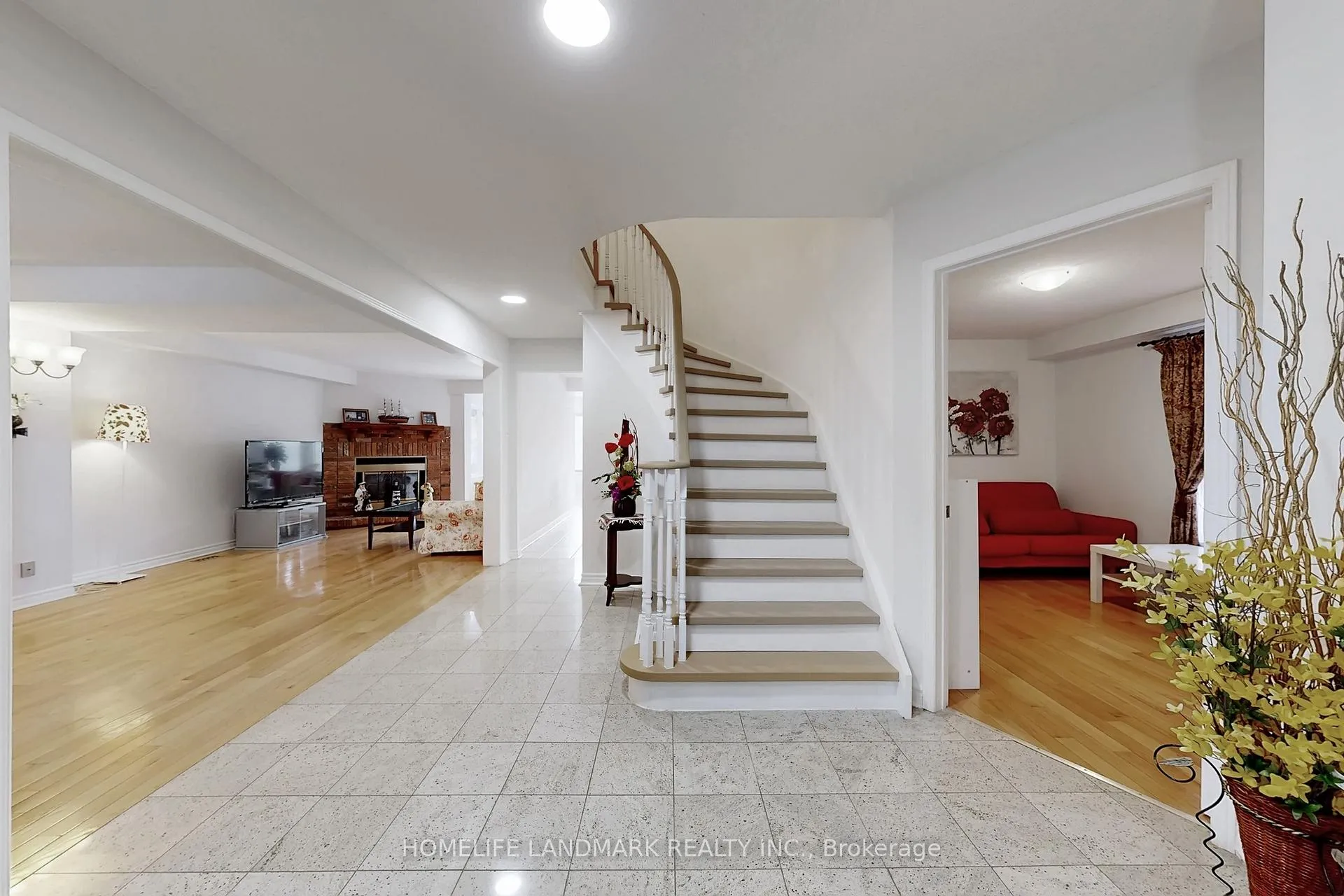 Photo 18 of 7 Lancashire Road, Markham, Unionville — HOMEH