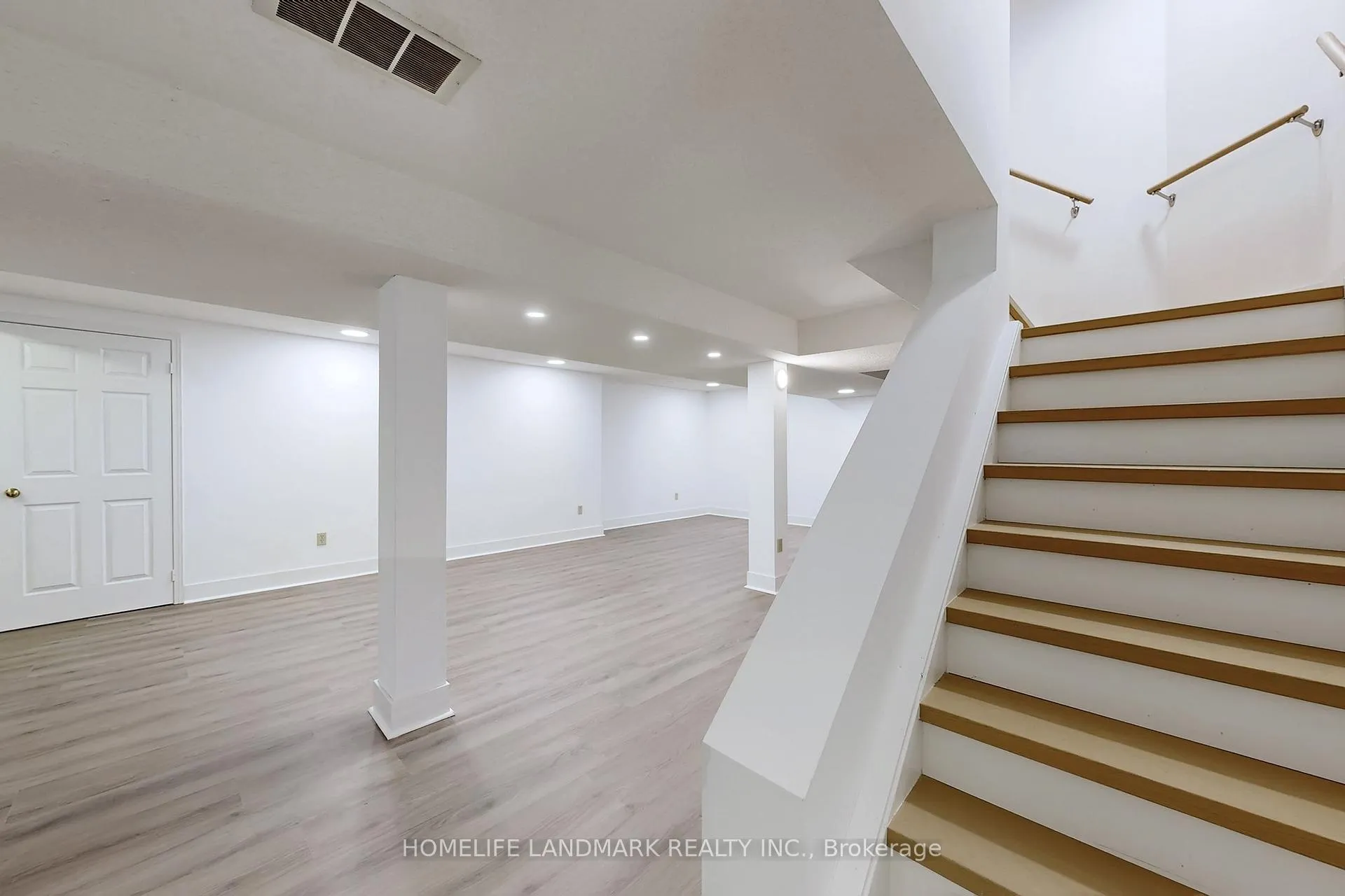 Photo 36 of 7 Lancashire Road, Markham, Unionville — HOMEH
