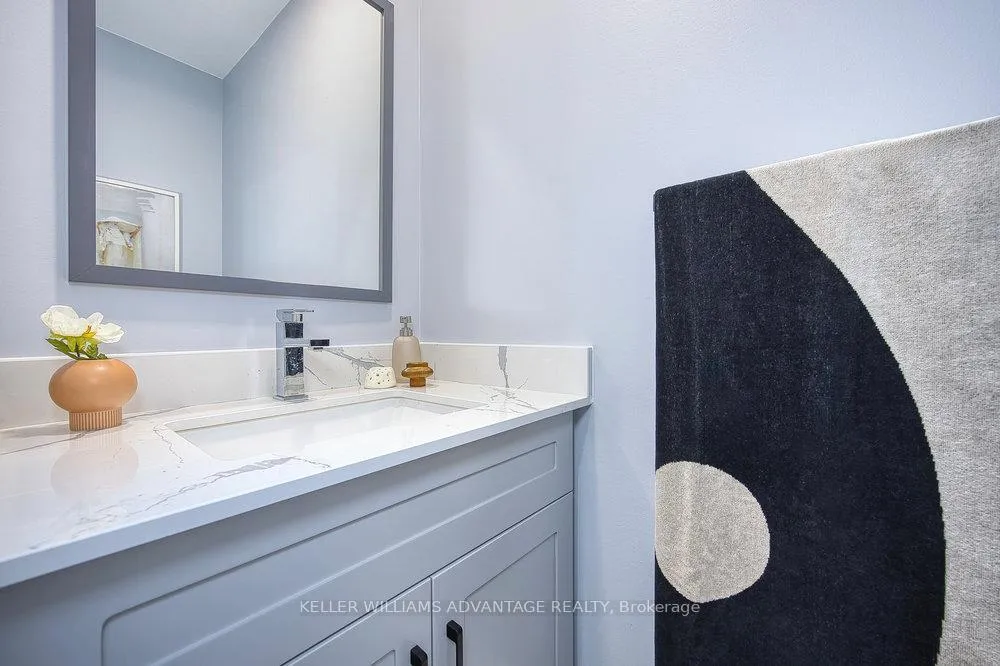 Photo 8 of 34 Ashmore Crescent, Markham, Milliken Mills East — HOMEH