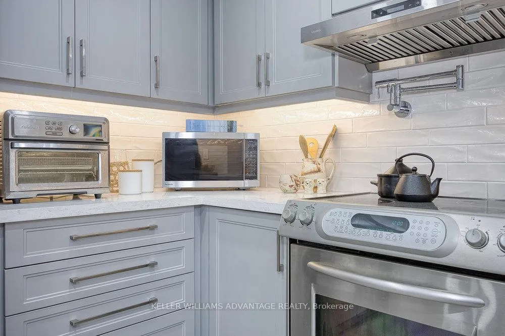 Photo 18 of 34 Ashmore Crescent, Markham, Milliken Mills East — HOMEH