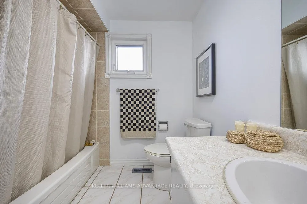 Photo 30 of 34 Ashmore Crescent, Markham, Milliken Mills East — HOMEH