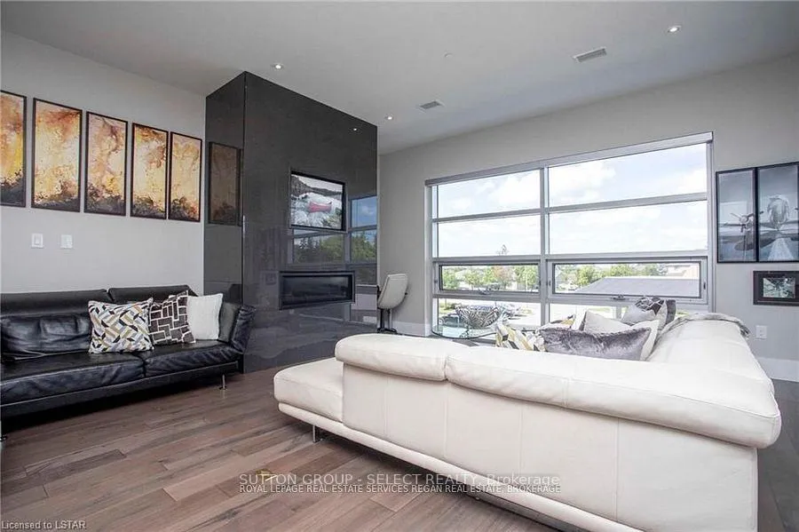 Photo 3 of Unit 208, 1705 Fiddlehead Place, London, North R — HOMEH