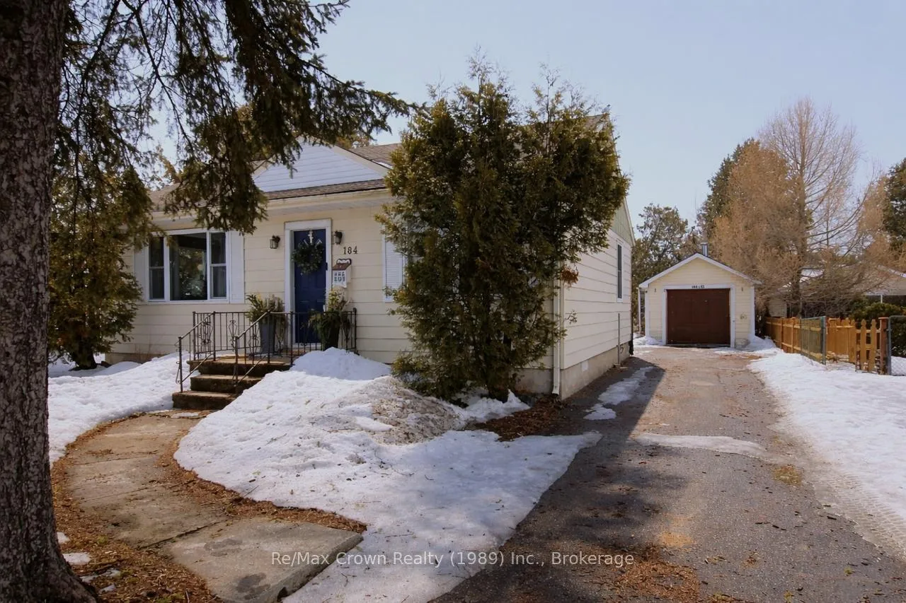 Photo 1 of 184 Lee Avenue, North Bay, Ferris — HOMEH