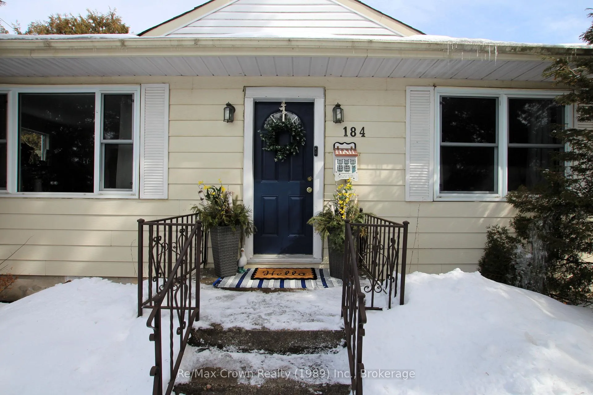 Photo 2 of 184 Lee Avenue, North Bay, Ferris — HOMEH