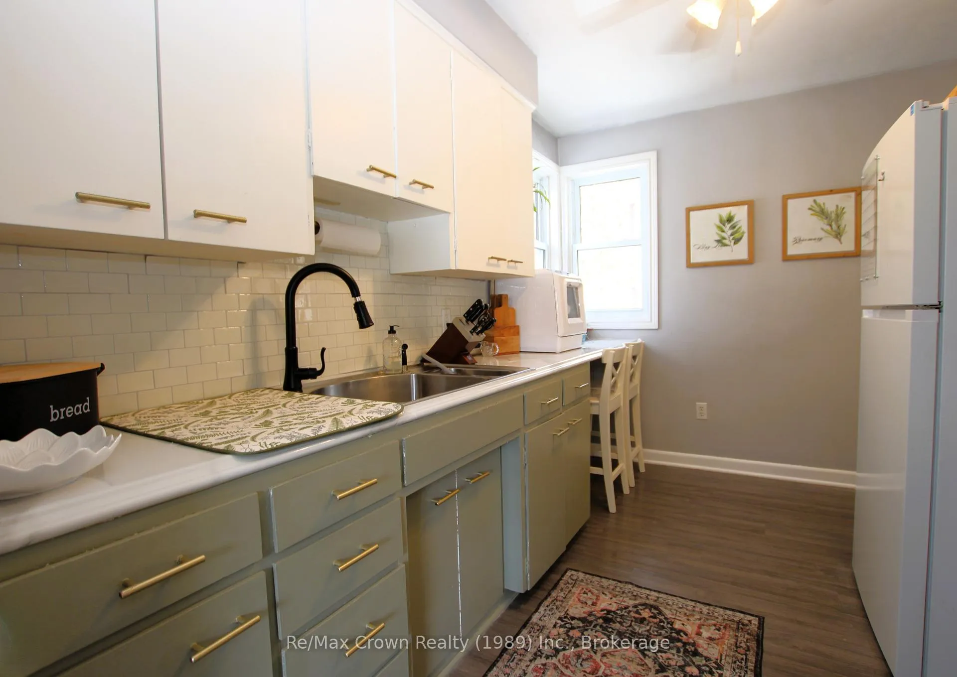 Photo 8 of 184 Lee Avenue, North Bay, Ferris — HOMEH