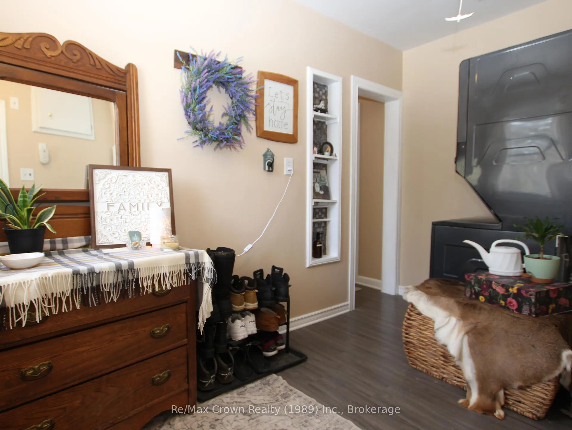 Photo 12 of 184 Lee Avenue, North Bay, Ferris — HOMEH