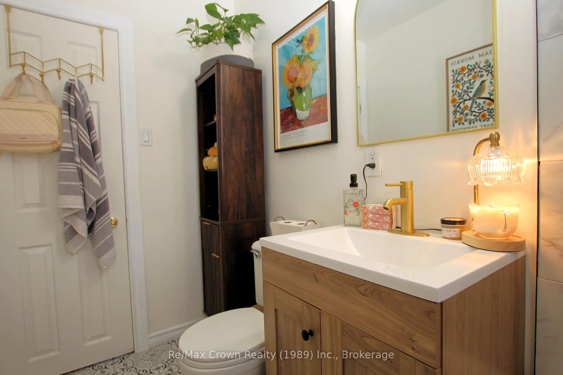 Photo 17 of 184 Lee Avenue, North Bay, Ferris — HOMEH