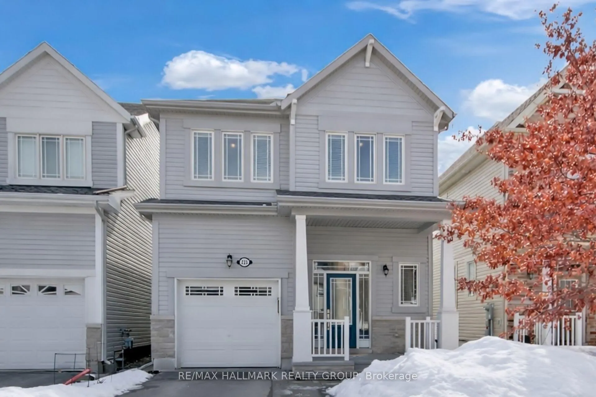 Front of 225 Rivertree Street