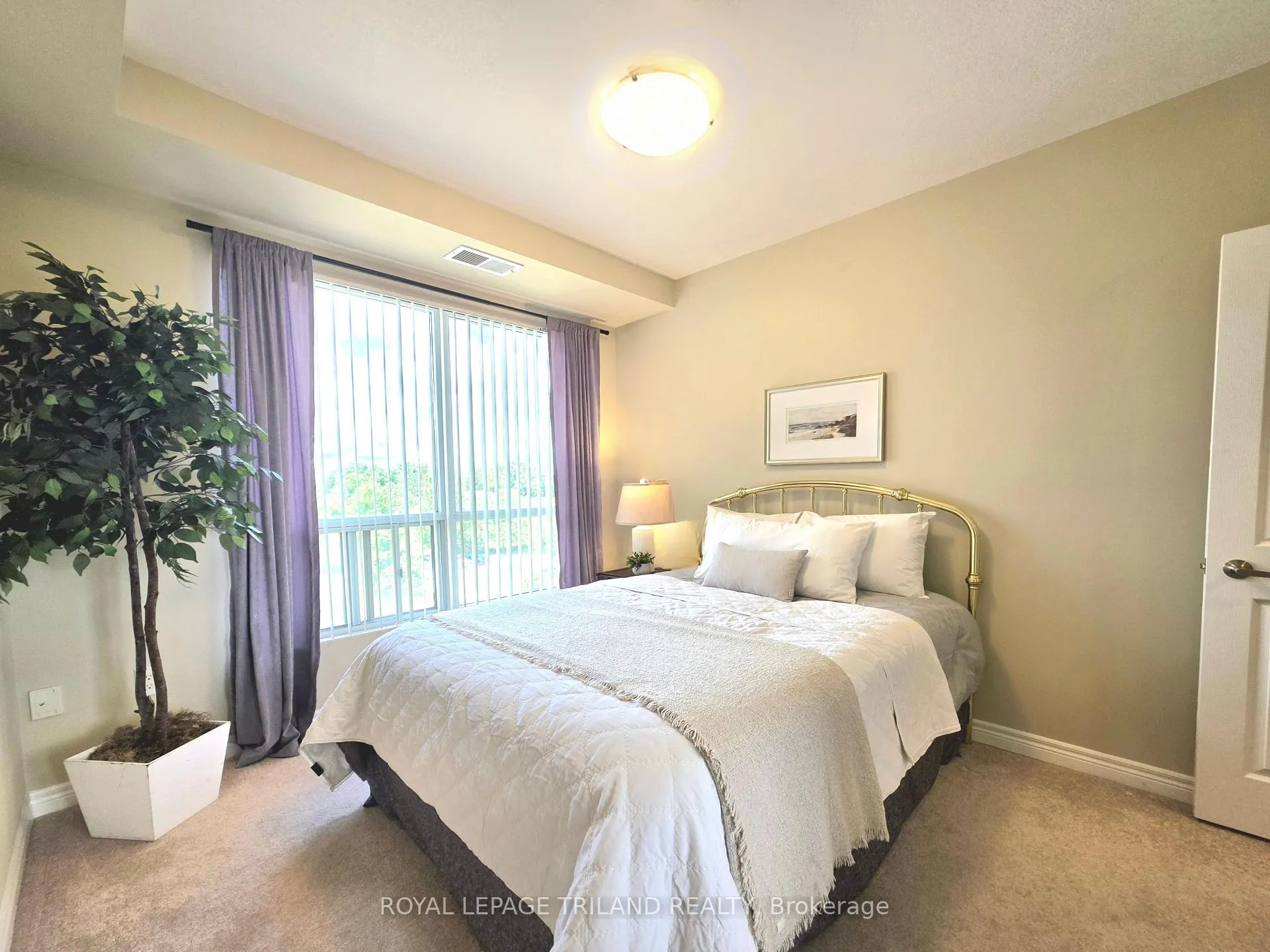 Photo 11 of Unit 406, 1030 Coronation Drive, London, North I — HOMEH