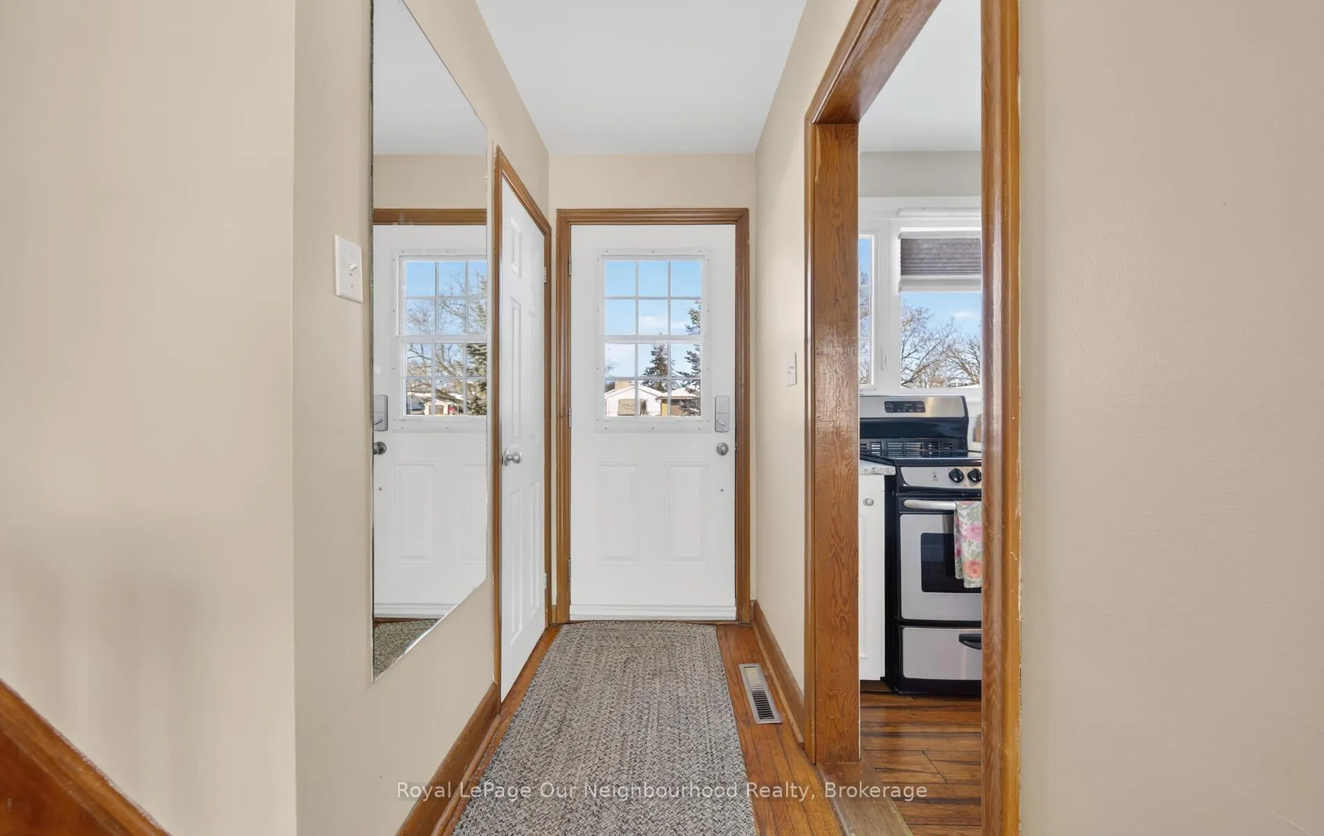 Photo 3 of 66 sidney Crescent, Quinte West, Sidney Ward — HOMEH