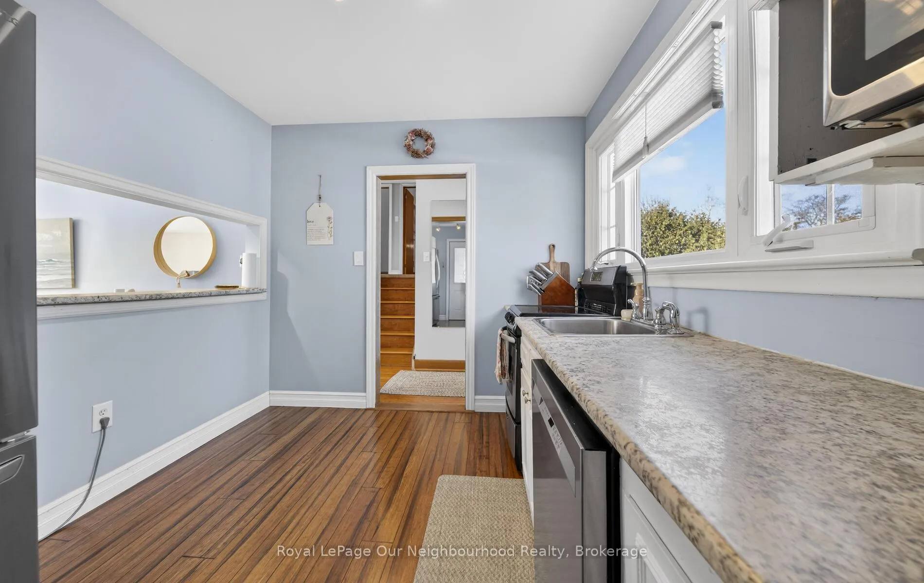 Photo 9 of 66 sidney Crescent, Quinte West, Sidney Ward — HOMEH