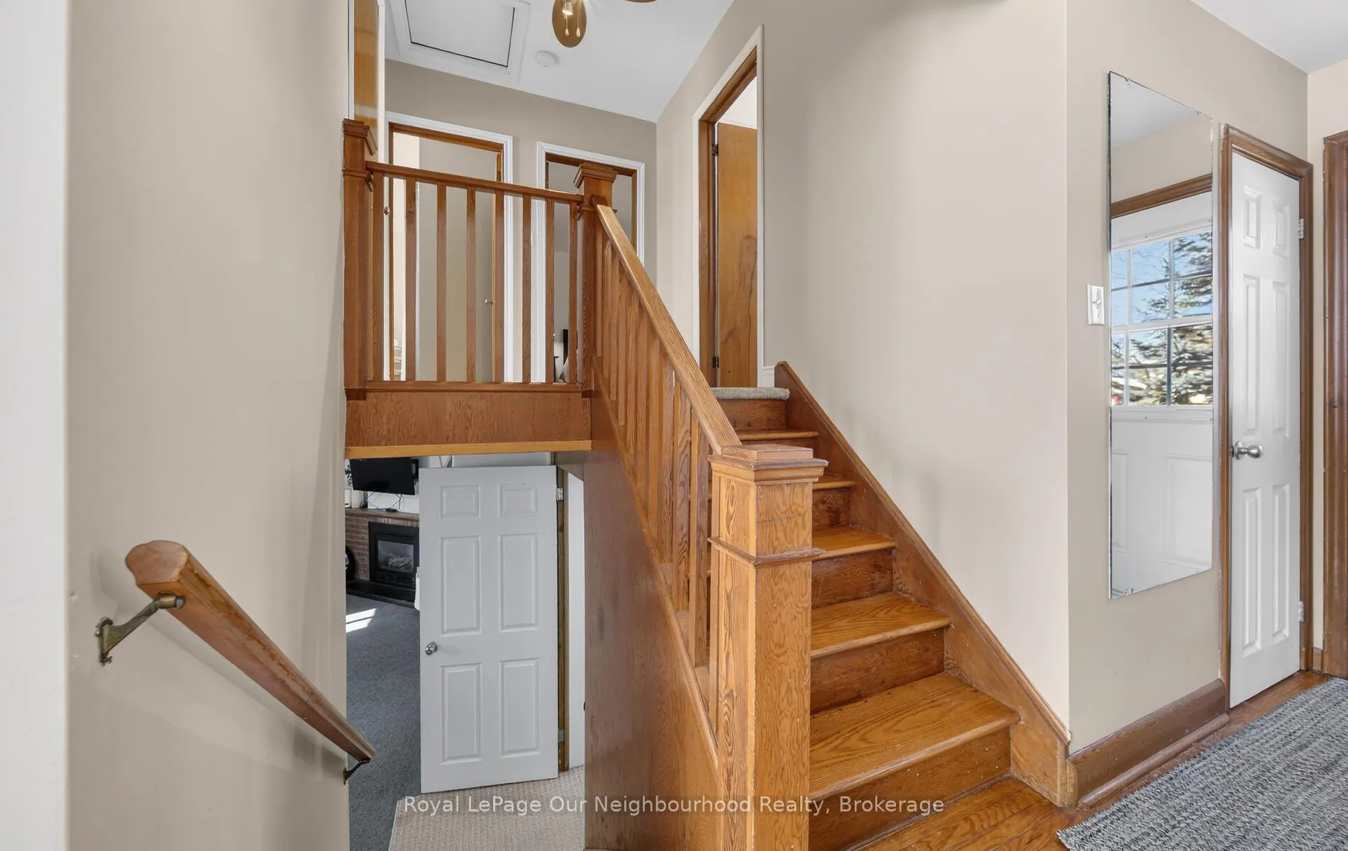 Photo 11 of 66 sidney Crescent, Quinte West, Sidney Ward — HOMEH